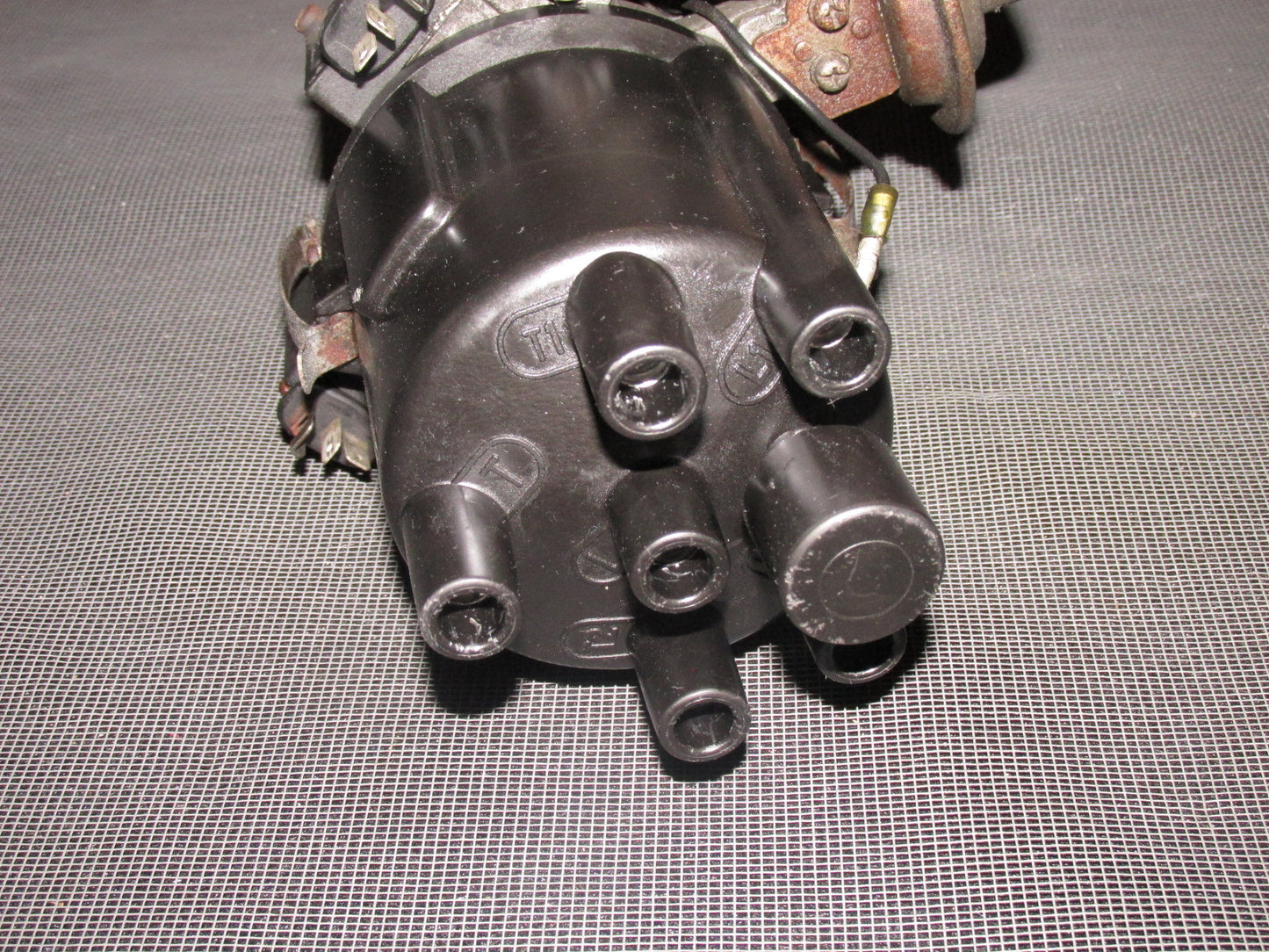 84 85 Mazda RX7 OEM 13B Ignition Distributor