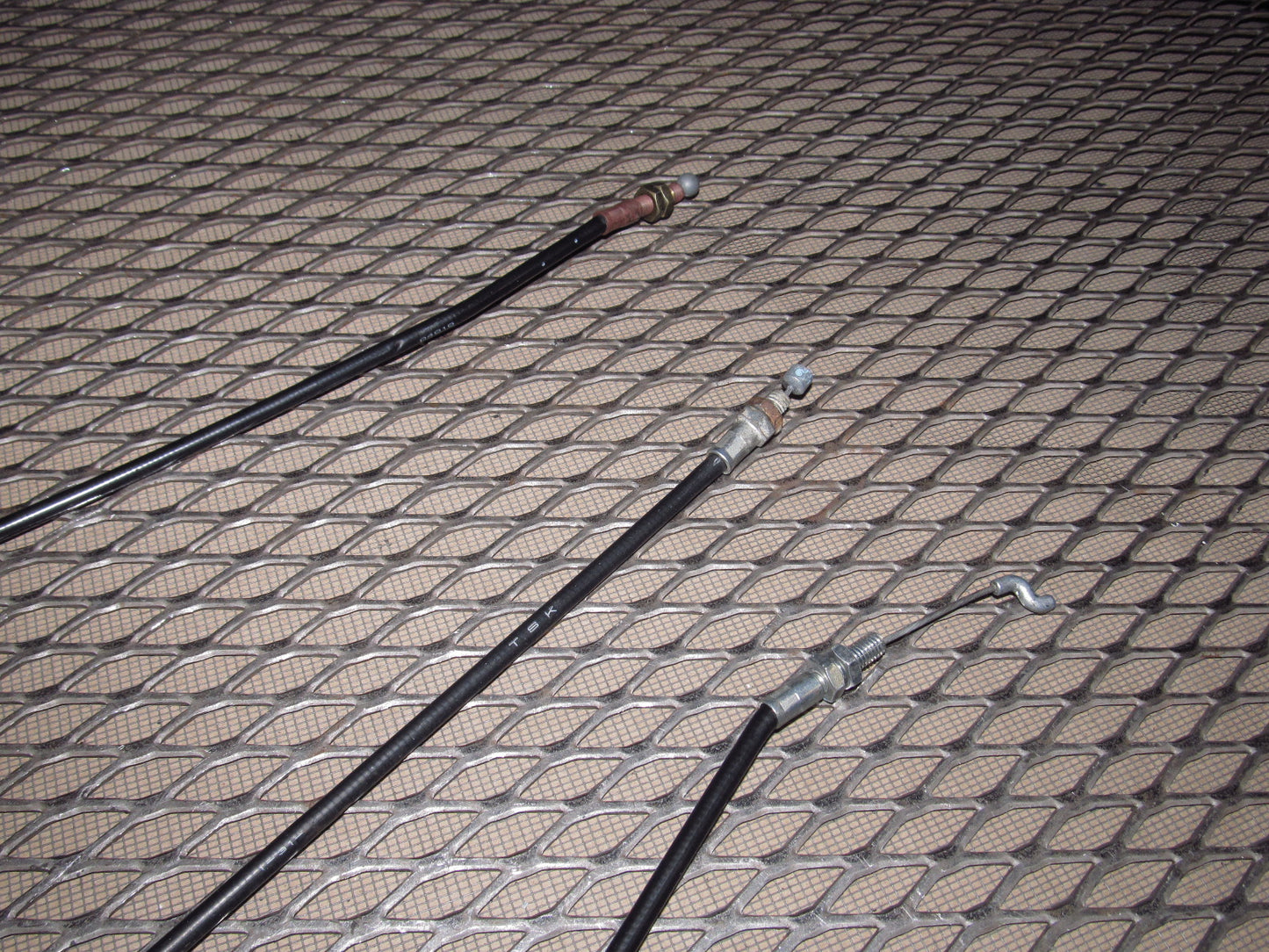 94 95 96 97 Mitsubishi 3000GT OEM Front Seat Release Cable - Right