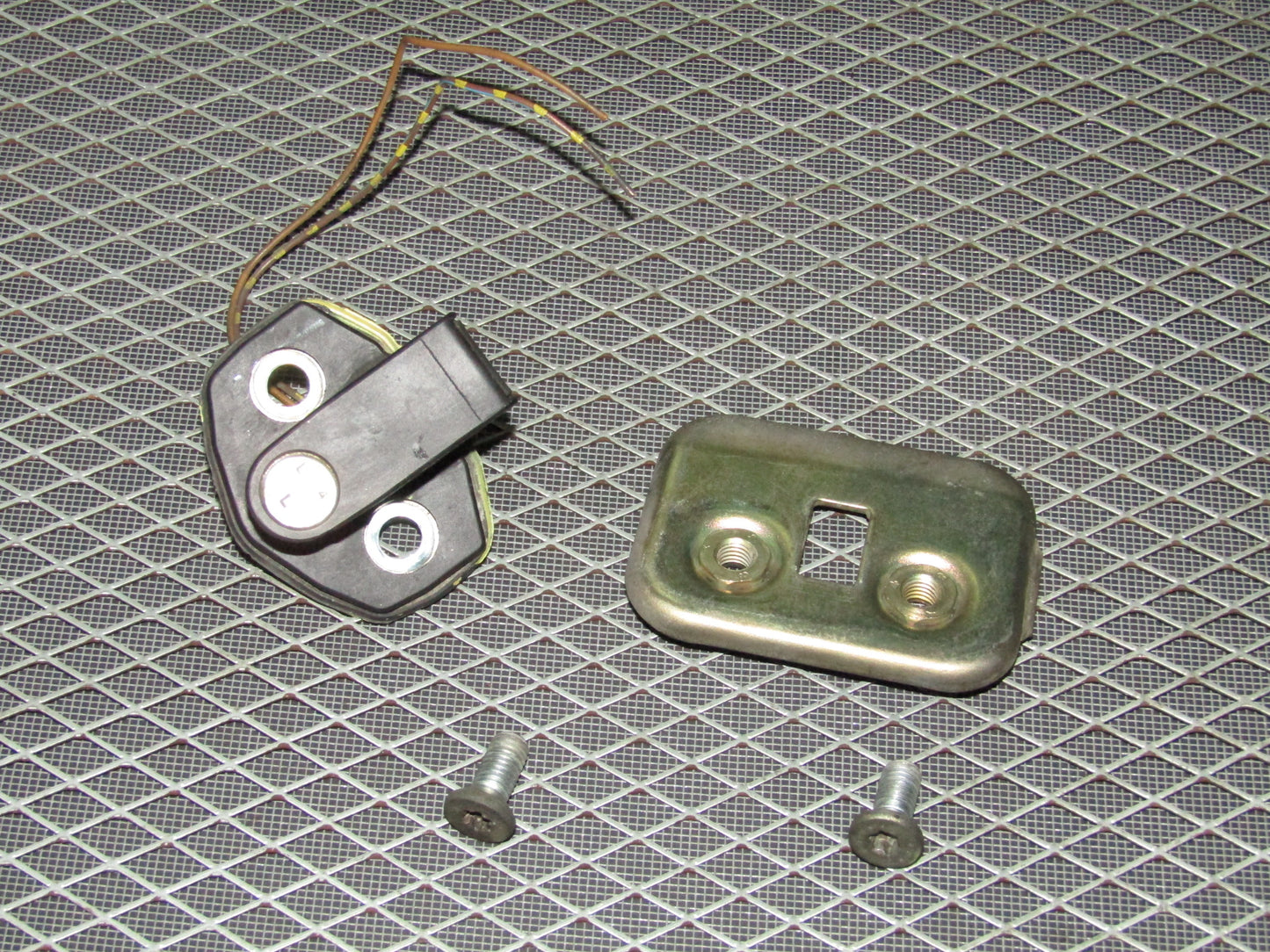 1992-1995 BMW 325 Sedan OEM Door Latch Striker - Front Right
