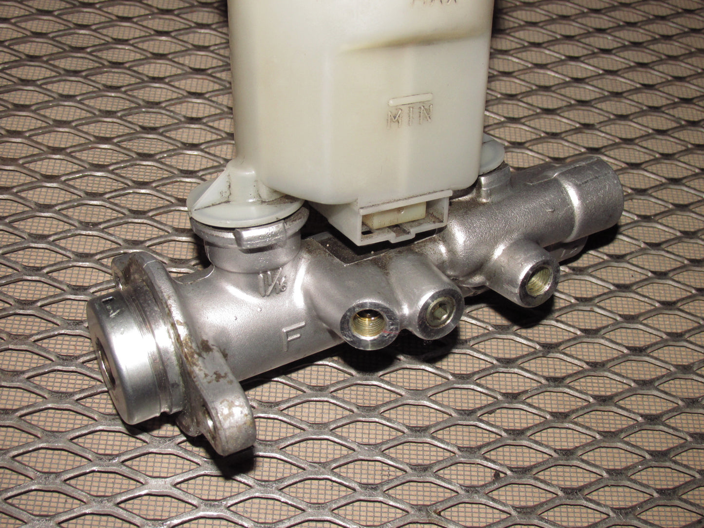 90 91 92 93 94 95 96 Nissan 300zx OEM Master Brake Cylinder - Twin Turbo