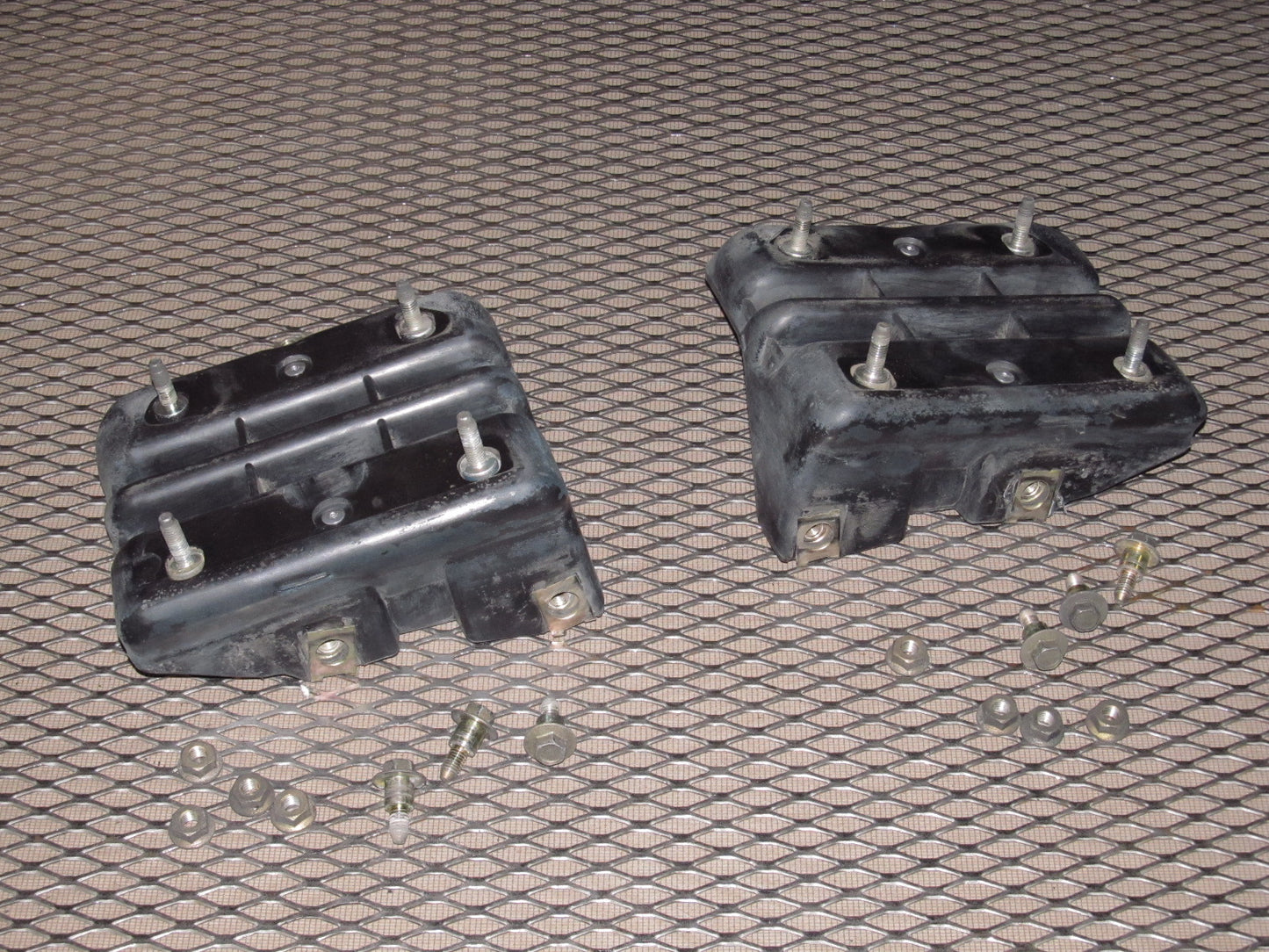 94 95 96 97 Mazda Miata OEM Rear Bumper Reinforcement Bracket