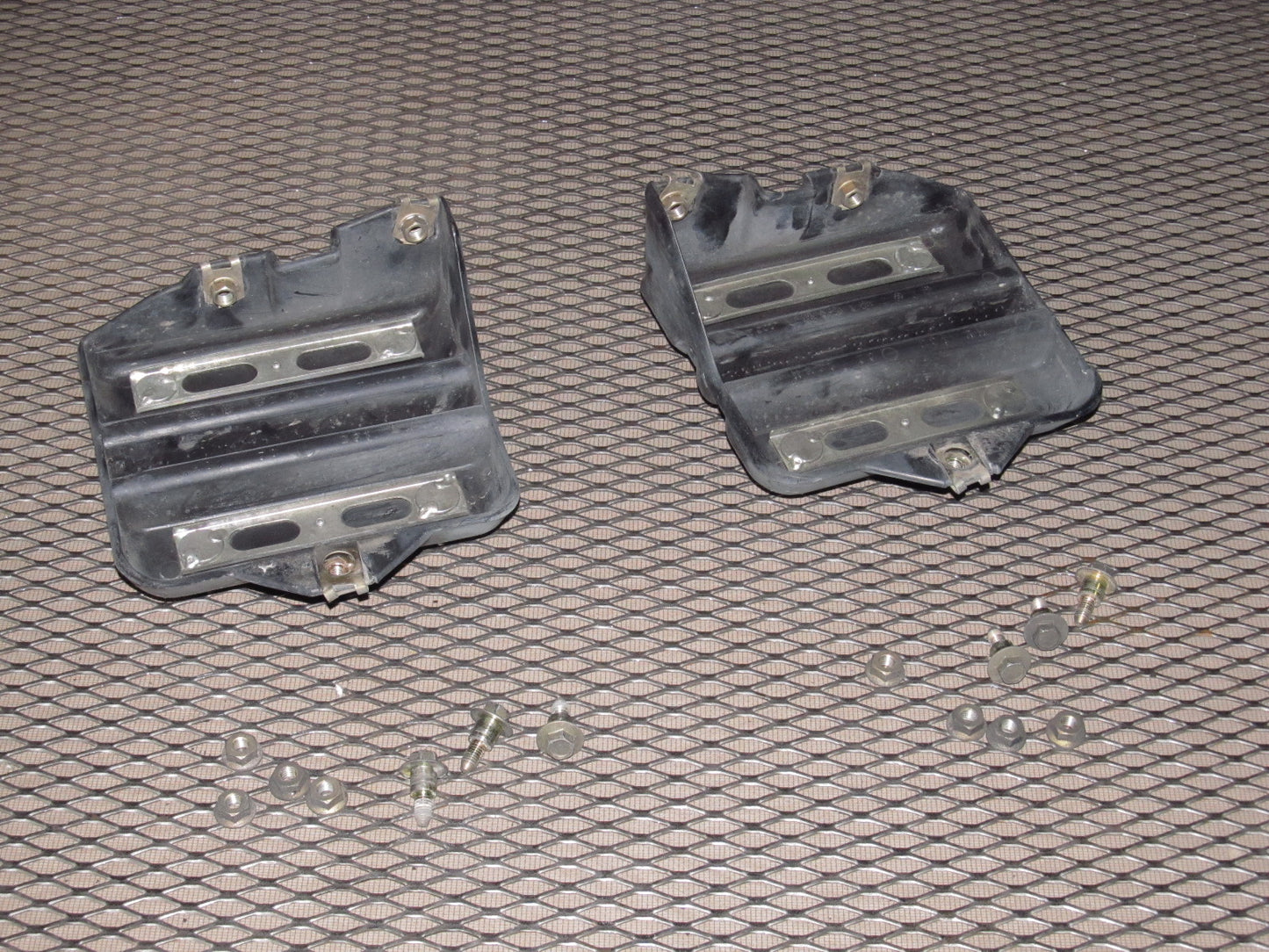 94 95 96 97 Mazda Miata OEM Rear Bumper Reinforcement Bracket