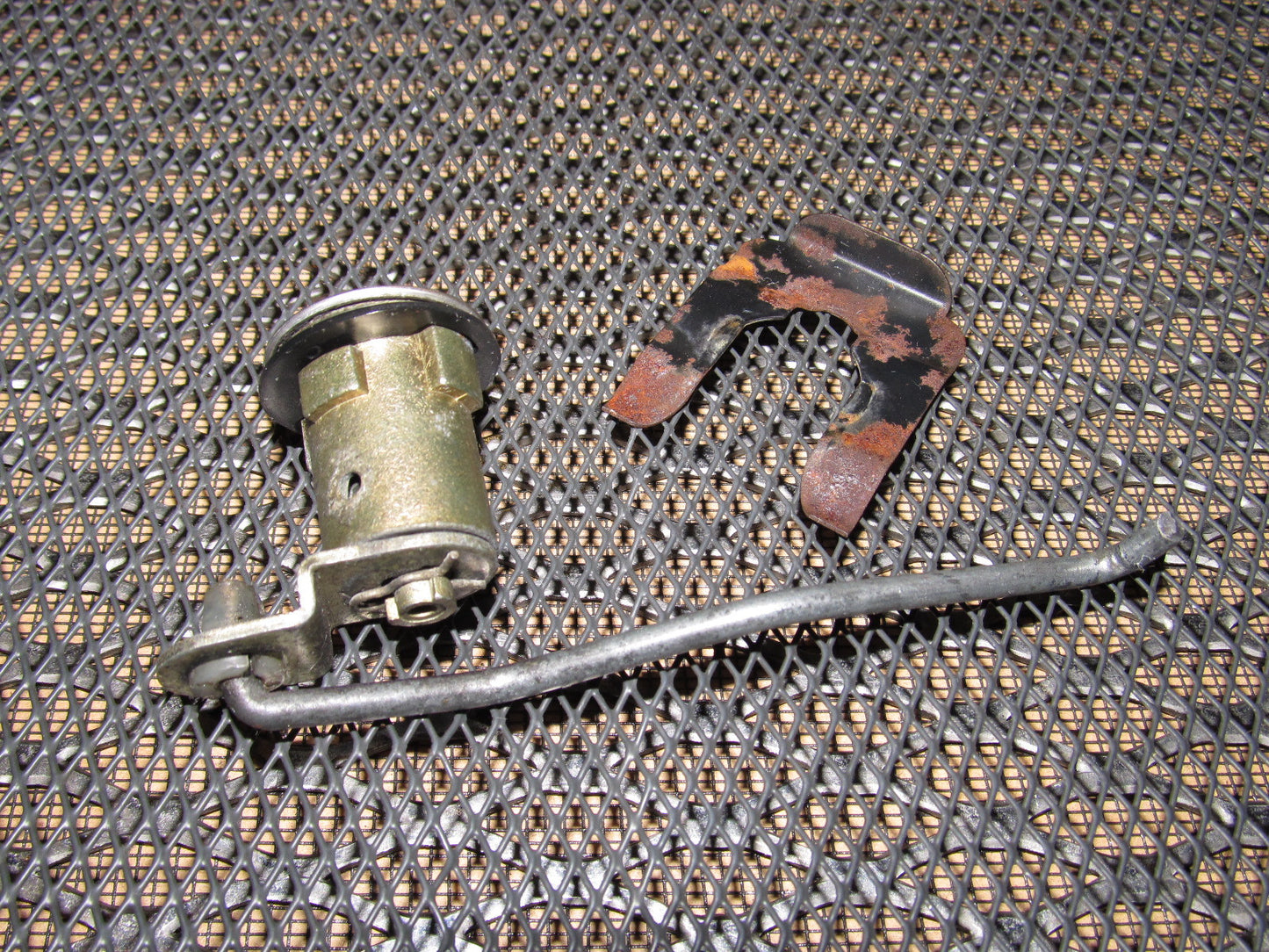 72 73 Datsun 240z OEM Exterior Door Lock & Tumbler - Right