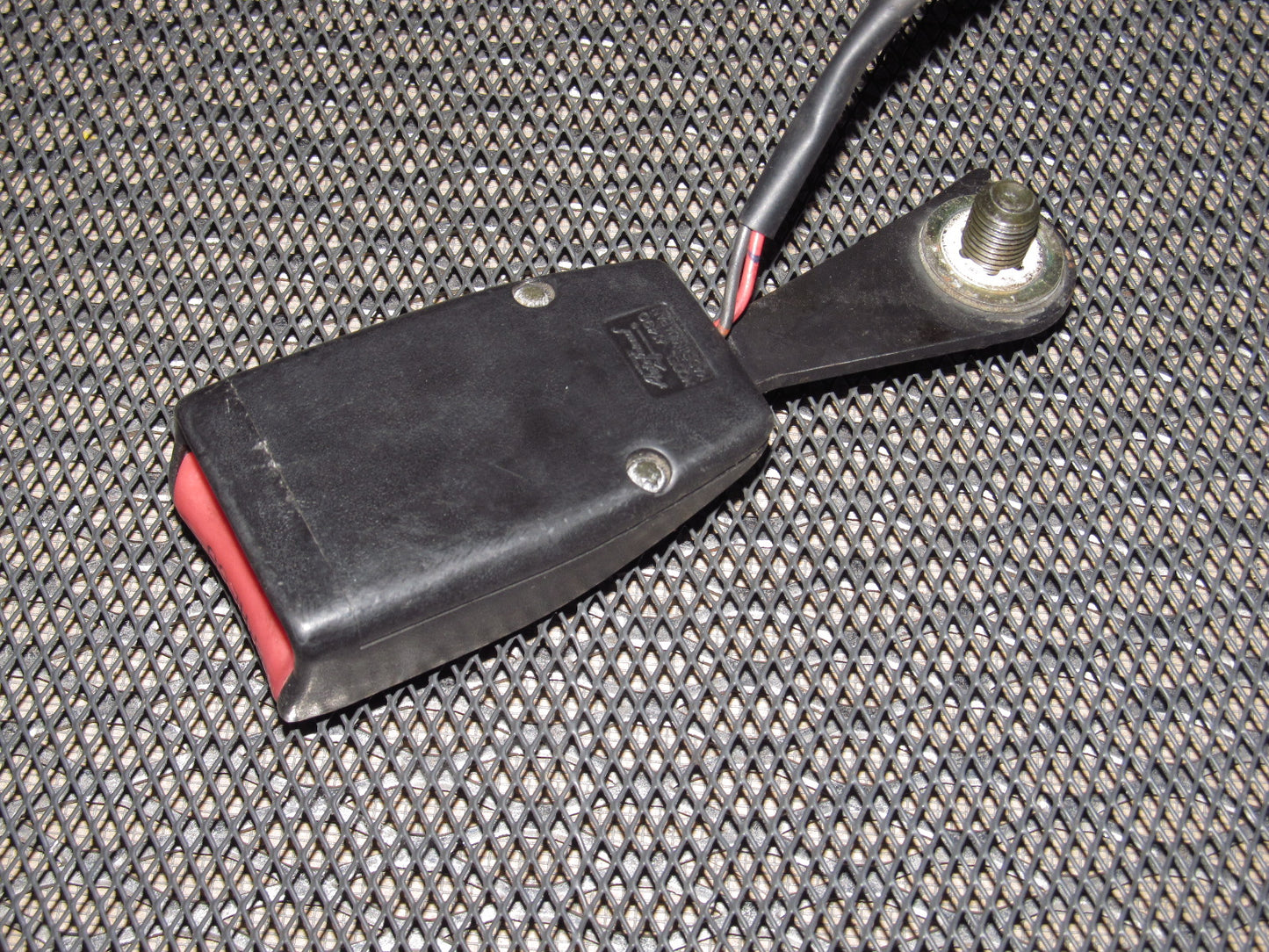 94 95 96 97 Mazda Miata OEM Front Seat Belt Buckle - Left