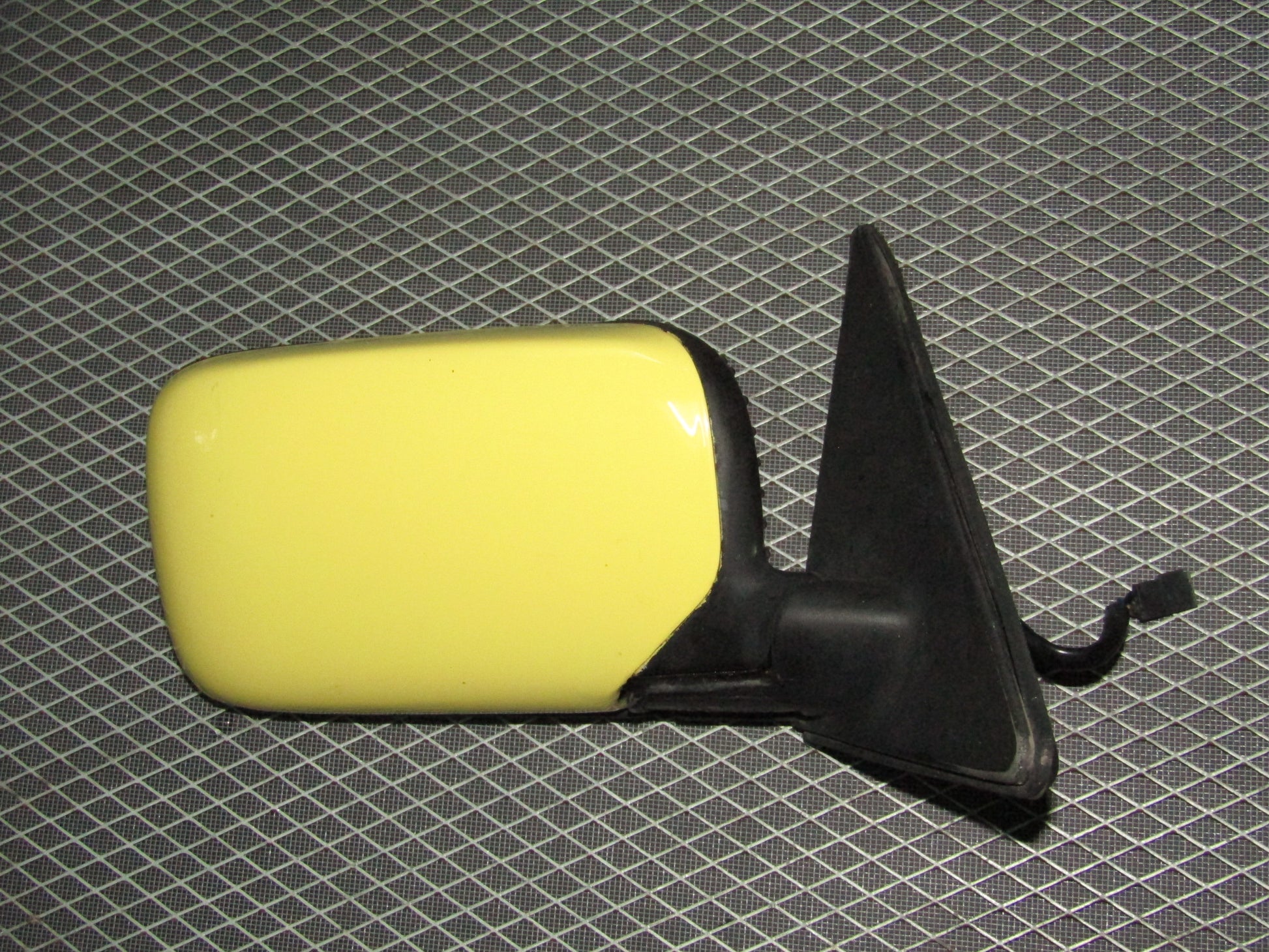 1992-1995 BMW 325 Sedan OEM Exterior Side Mirror - Right