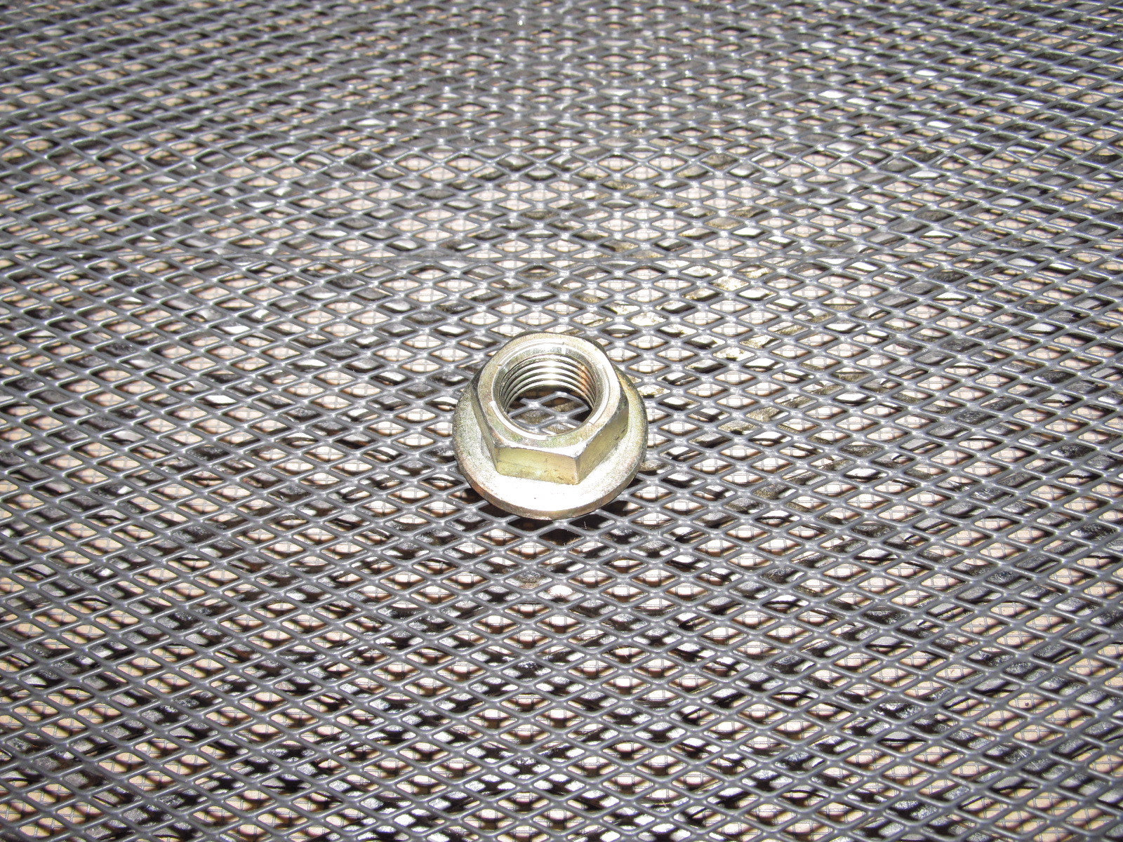 9096 Nissan 300zx OEM Steering Wheel Mounting Bolt