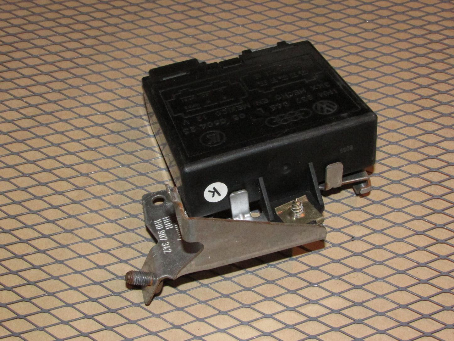 93 94 95 96 97 98 Volkswagen Jetta OEM Anti Theft Alarm Module
