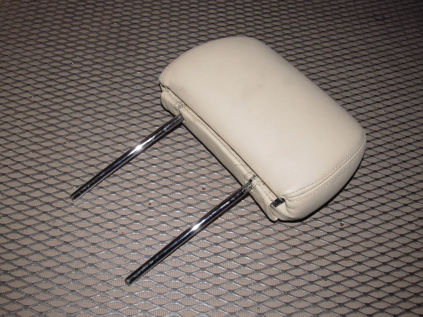 94 95 96 97 Mitsubishi 3000GT OEM Front Seat Leather Head Rest - Left