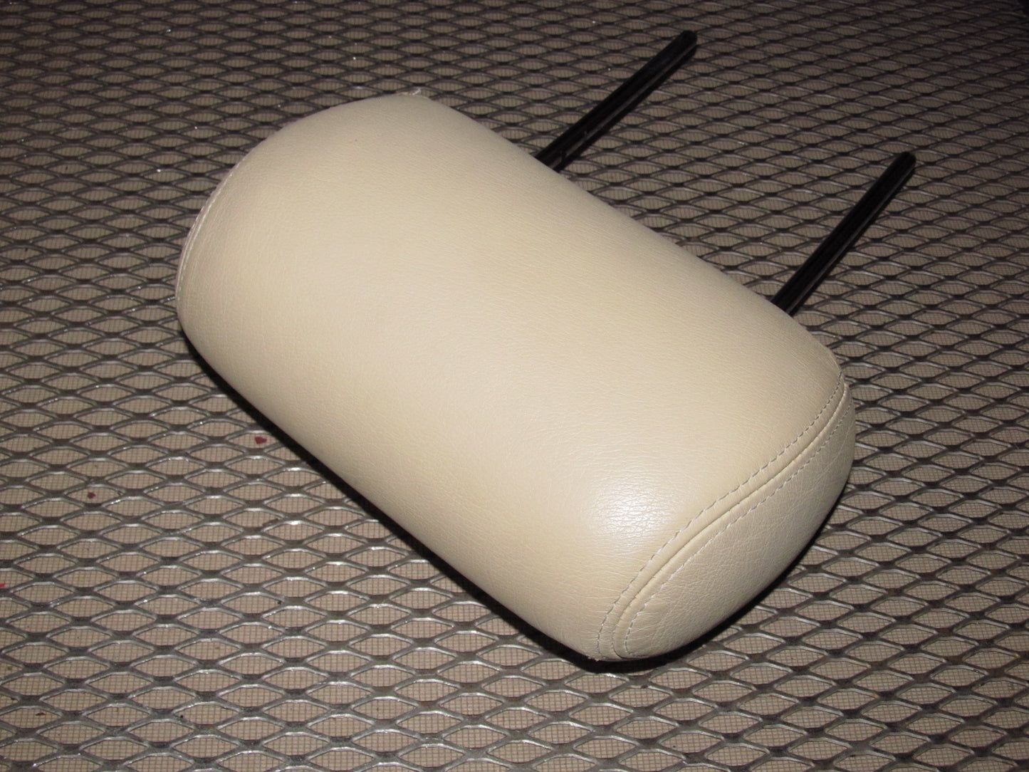 94 95 96 97 Mitsubishi 3000GT OEM Front Seat Leather Head Rest - Left