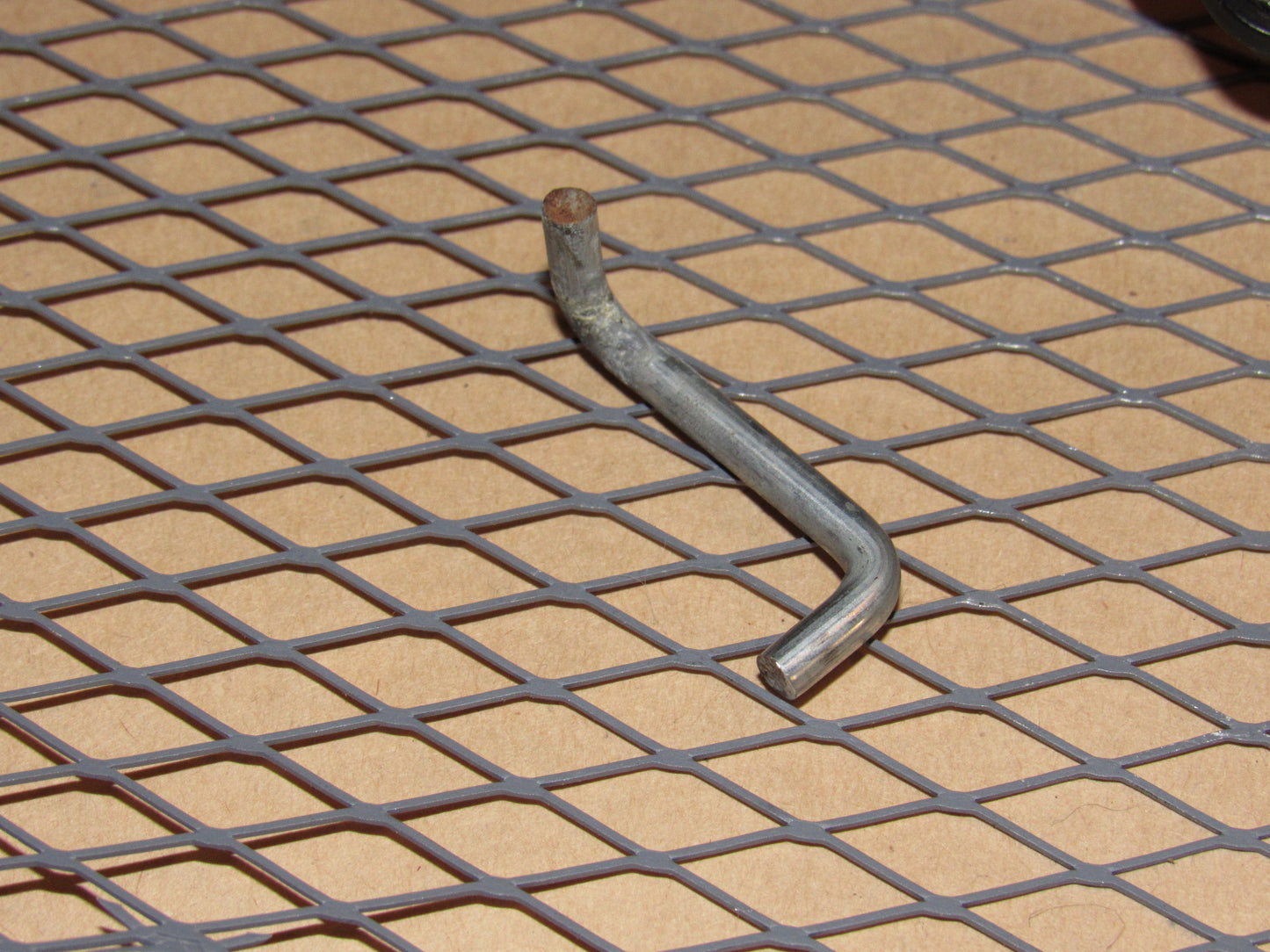 04 05 06 07 08 Maserati Quattroporte OEM Rear Exterior Door Handle Linkage Rod - Left