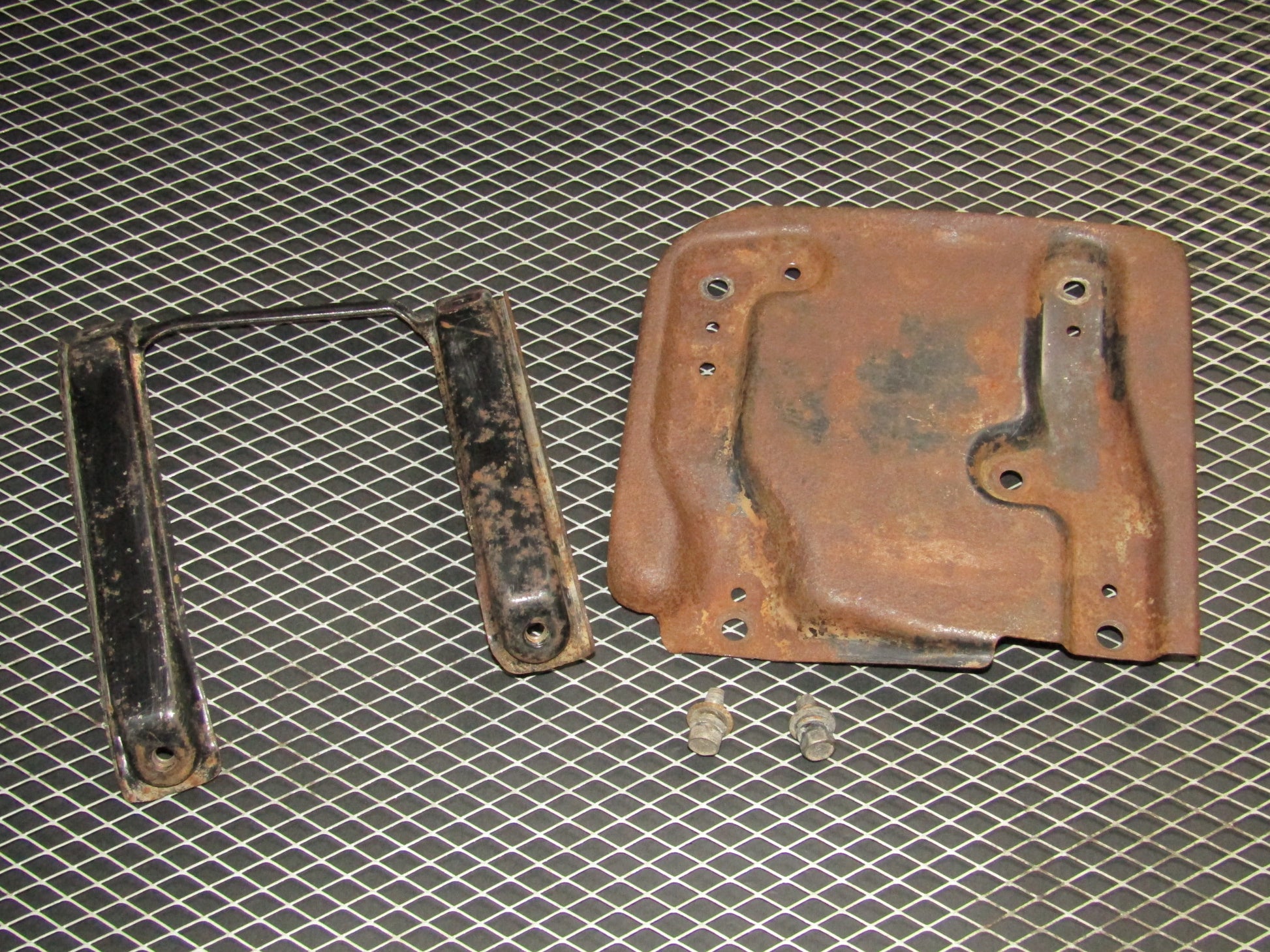 94 95 96 97 Mitsubishi 3000GT NA OEM Battery Tray & Bracket