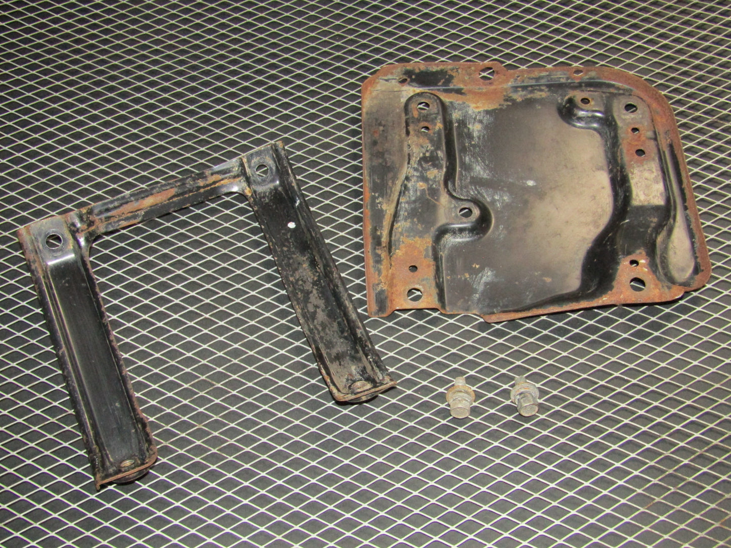 94 95 96 97 Mitsubishi 3000GT NA OEM Battery Tray & Bracket