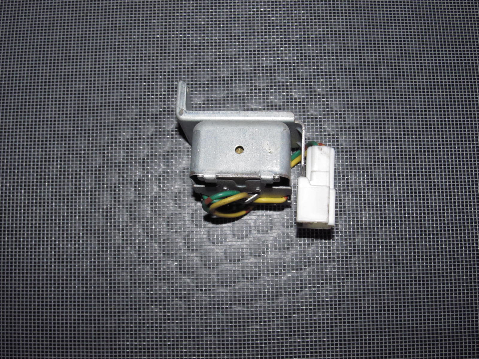 89-90 Nissan 240SX OEM Door Chime Buzzer Relay 26350-40F00
