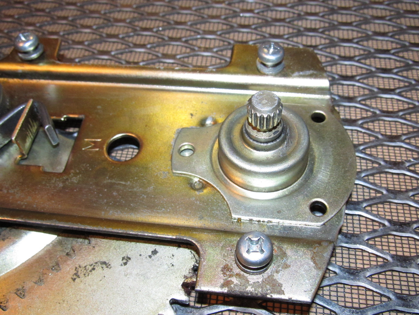 72 73 Datsun 240z OEM Window Regulator - Right