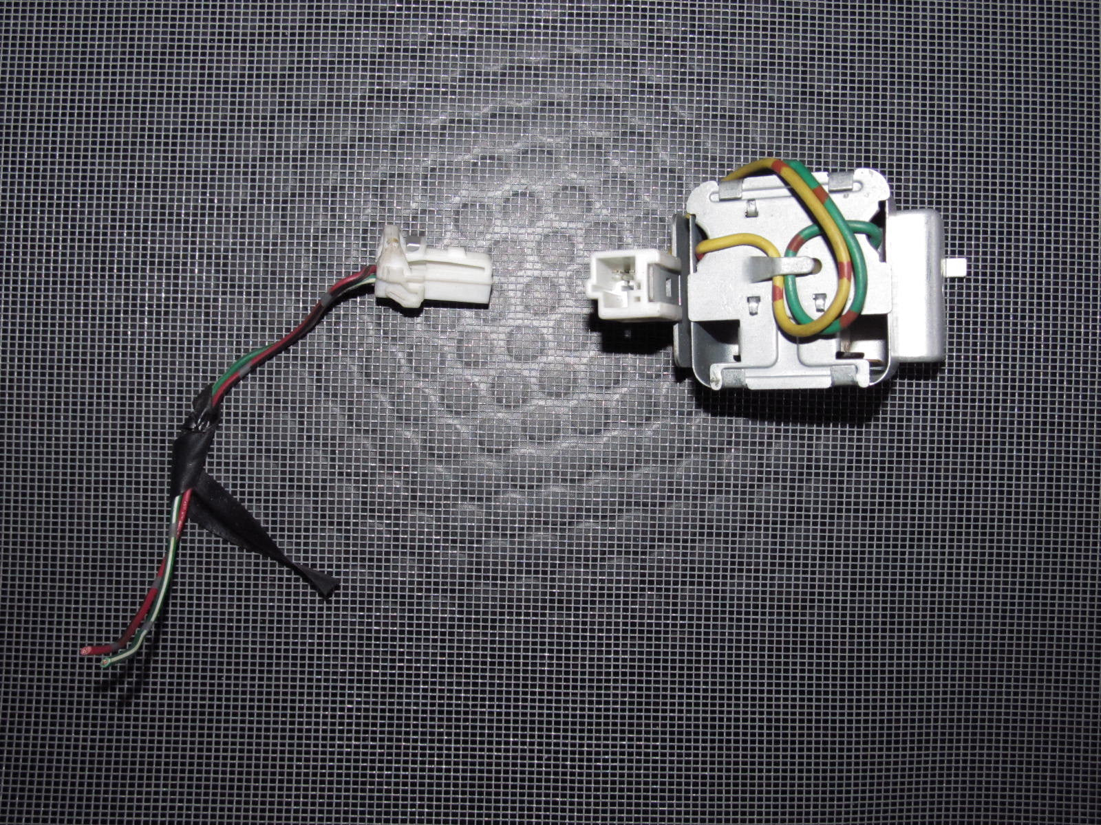 89-90 Nissan 240SX OEM Door Chime Buzzer Relay 26350-40F00