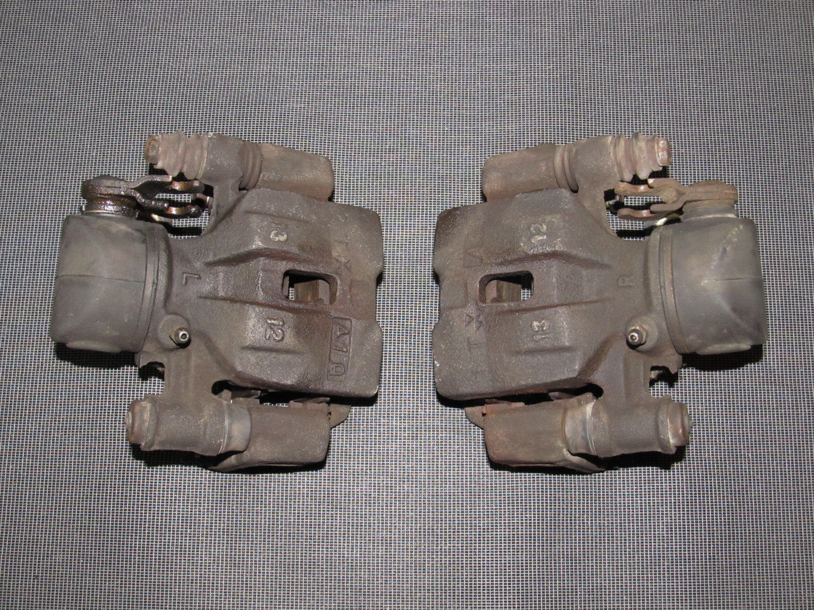84 85 Mazda RX7 OEM 13B Rear Brake Caliper - Set