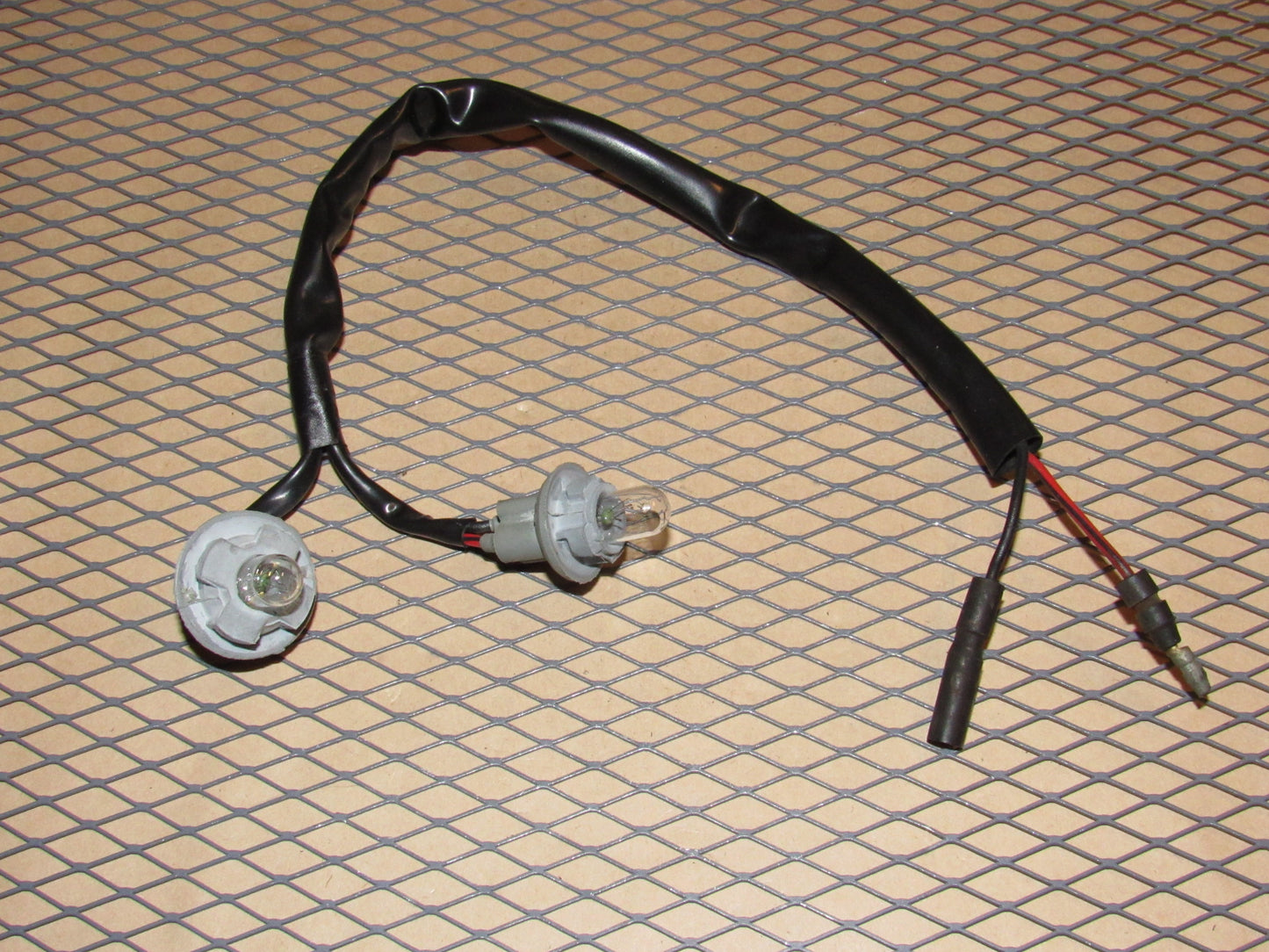 84 85 Honda Civic OEM Front Corner Turn Signal Light Lamp Bulb Socket Harness - Left