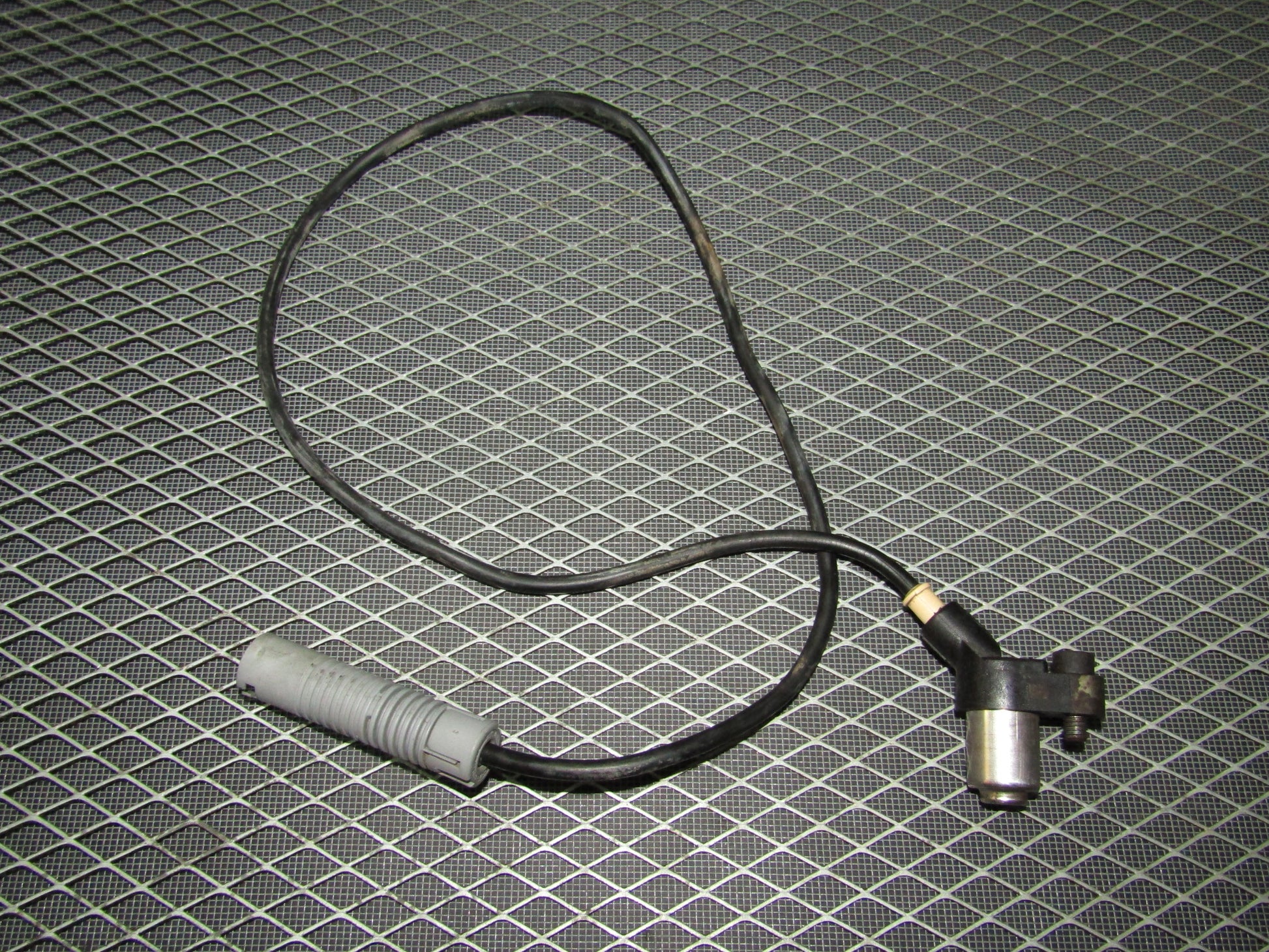 92 93 94 95 BMW 325 OEM Rear Brake ABS Sensor - Left