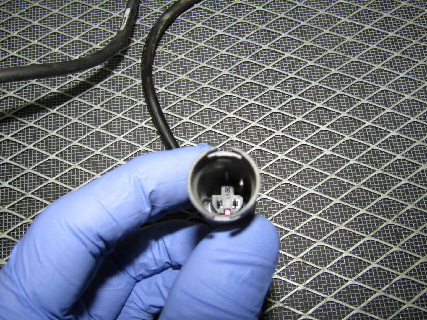 92 93 94 95 BMW 325 OEM Rear Brake ABS Sensor - Left