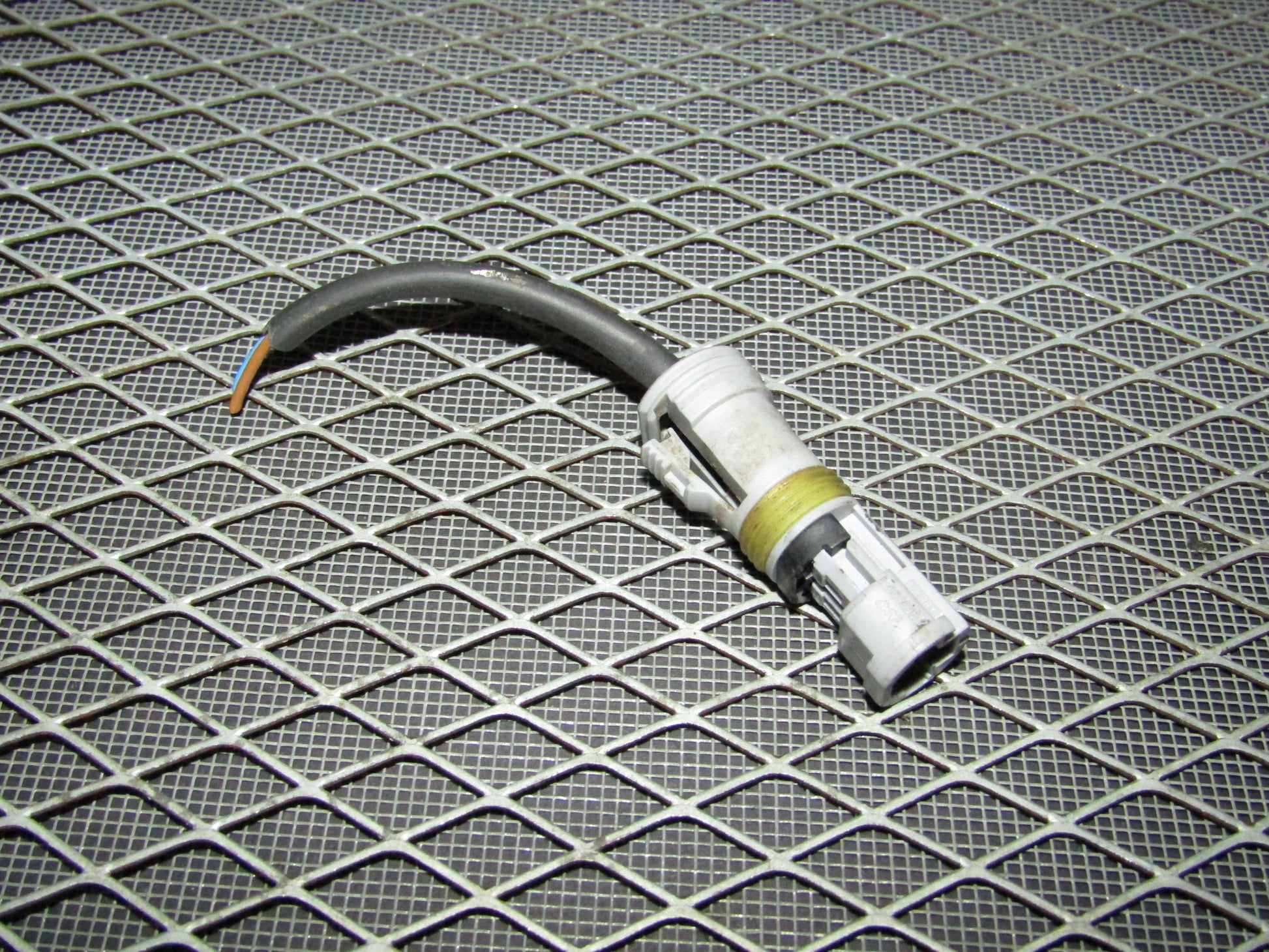 92 93 94 95 BMW 325 OEM Rear Brake ABS Sensor Pigtail Harness - Left