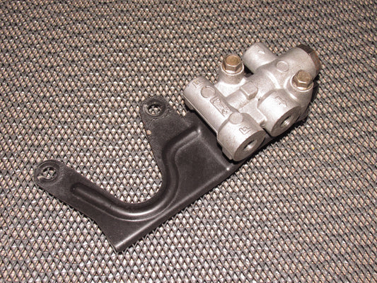 94 95 96 97 Mazda Miata OEM Brake Proportional Valve