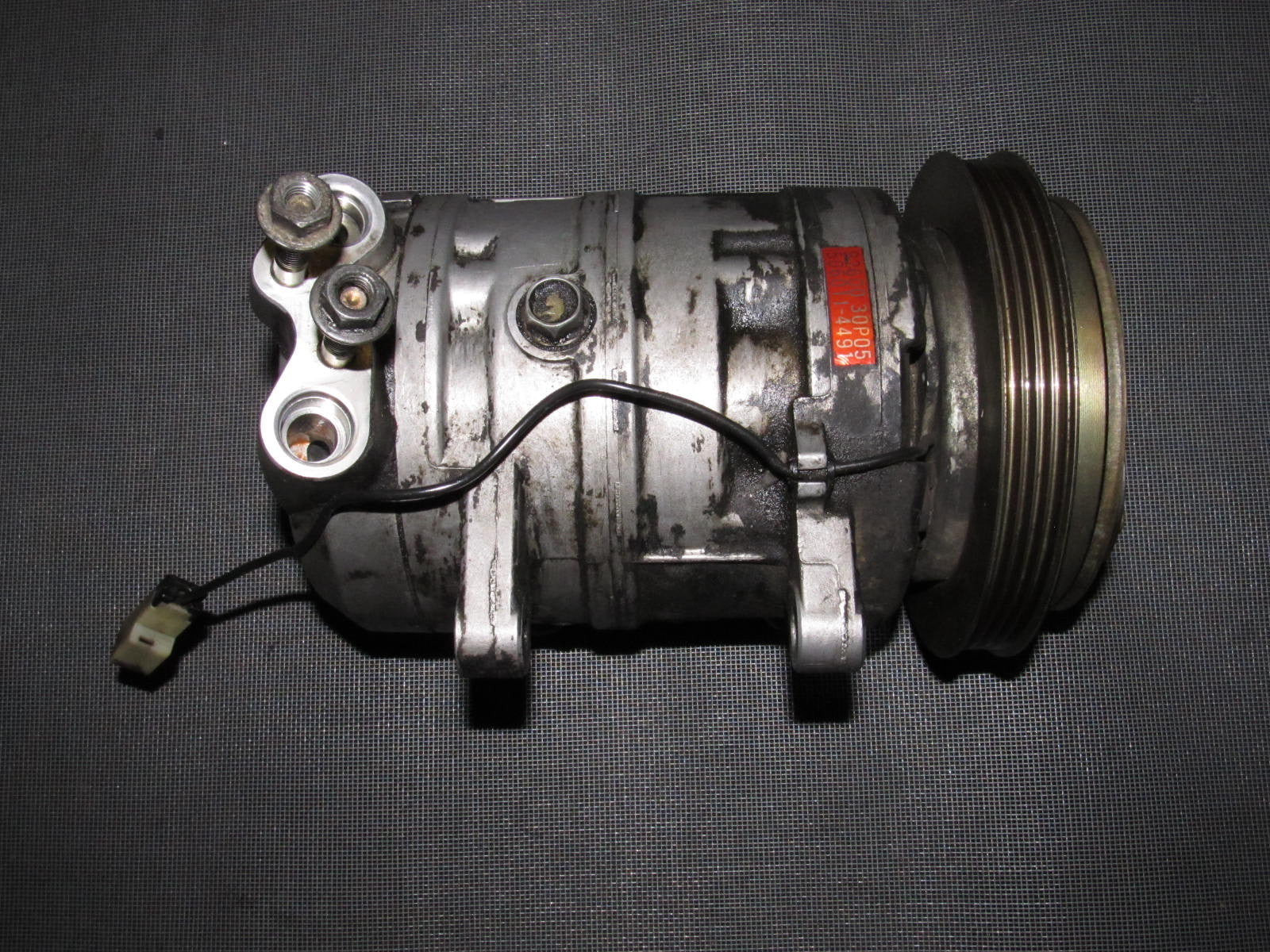 90 91 92 93 94 95 96 Nissan 300zx OEM A/C Compressor With Clutch