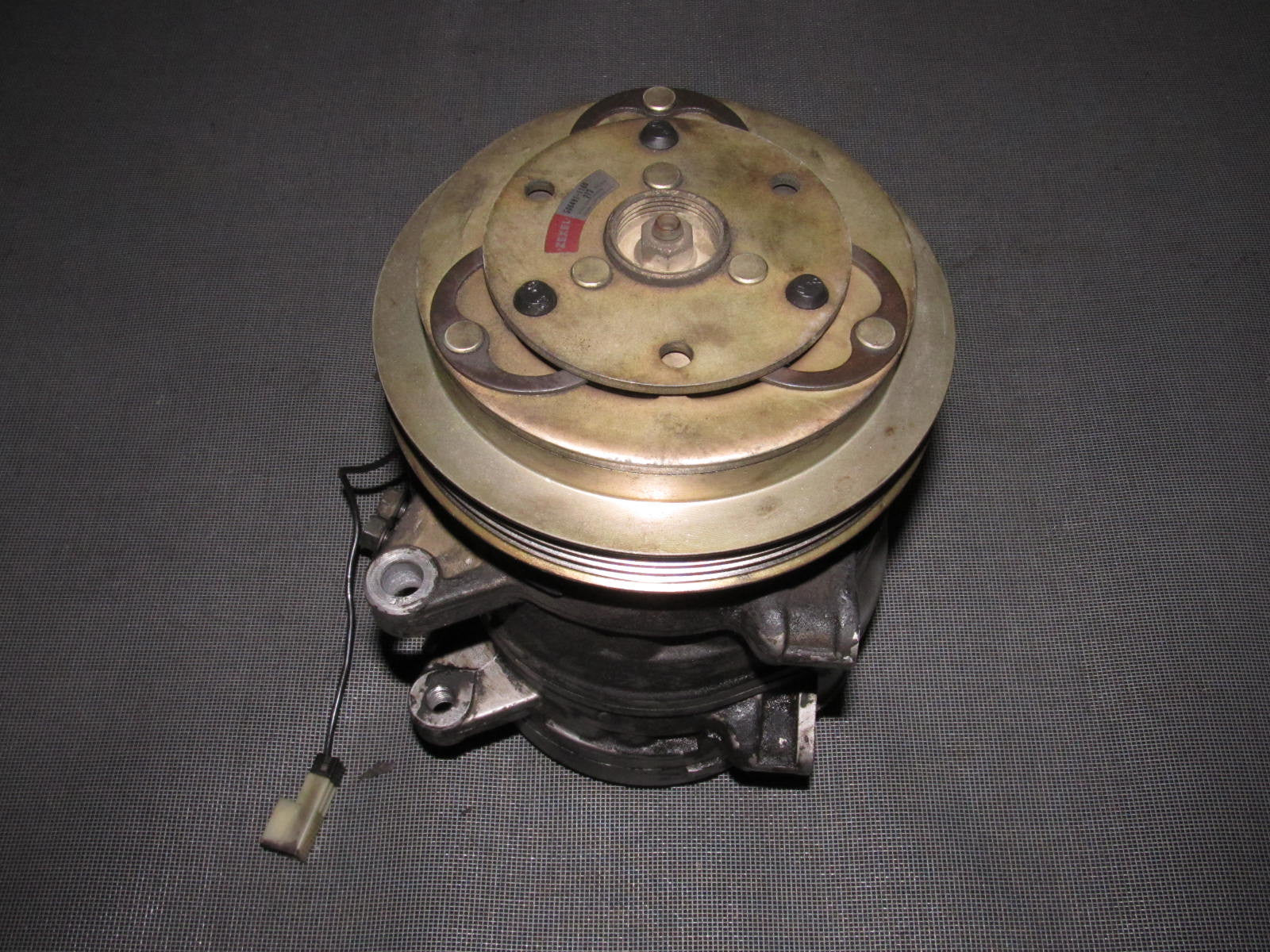 90 91 92 93 94 95 96 Nissan 300zx OEM A/C Compressor With Clutch