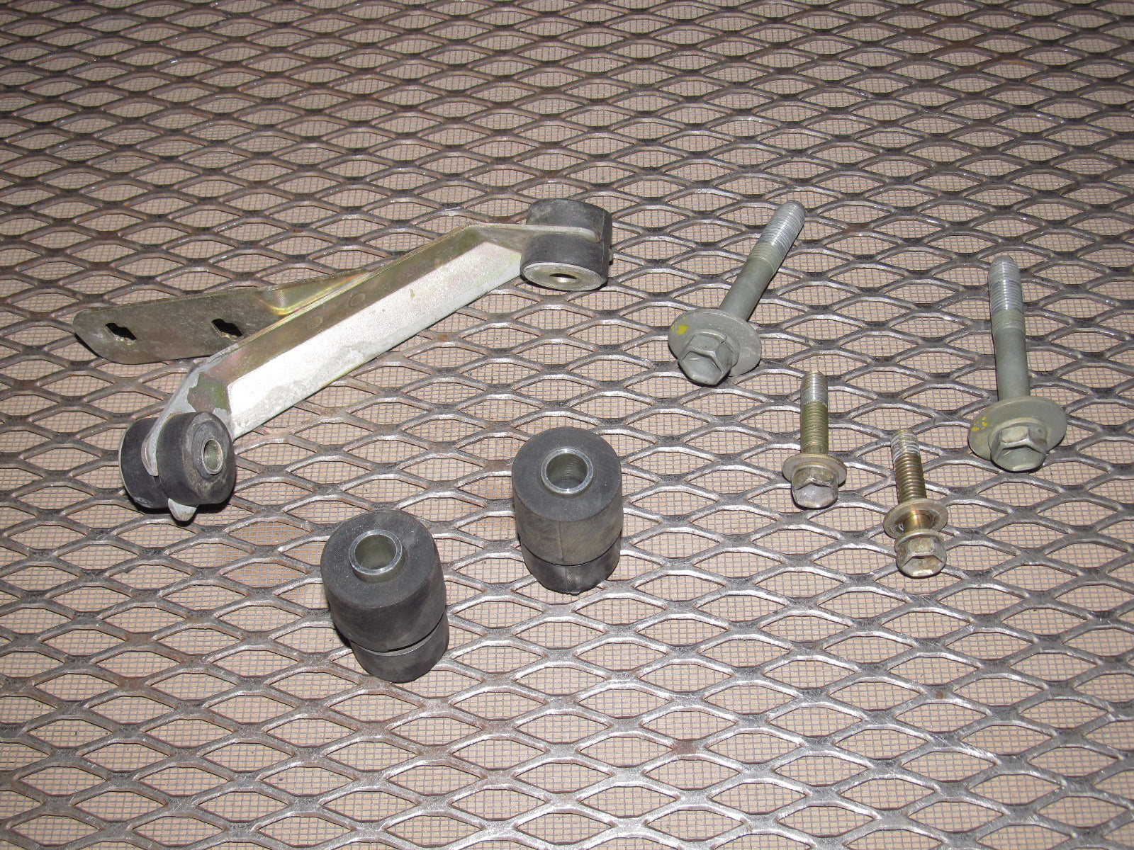 91 92 93 94 95 Toyota MR2 OEM Electric Power Steering Pump Mounting Br