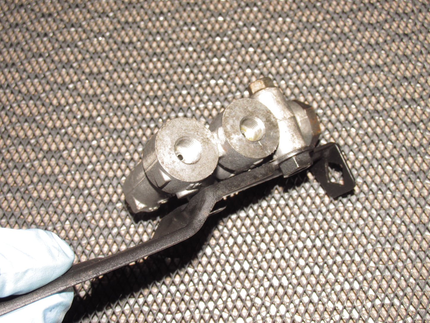 94 95 96 97 Mazda Miata OEM Brake Proportional Valve