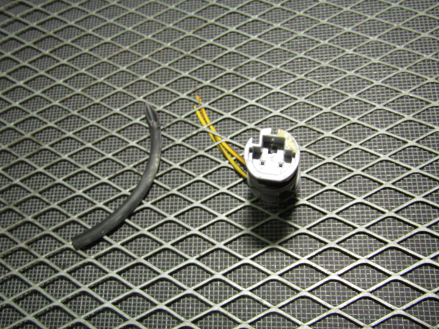 92 93 94 95 BMW 325 OEM Rear Brake ABS Sensor Pigtail Harness - Right