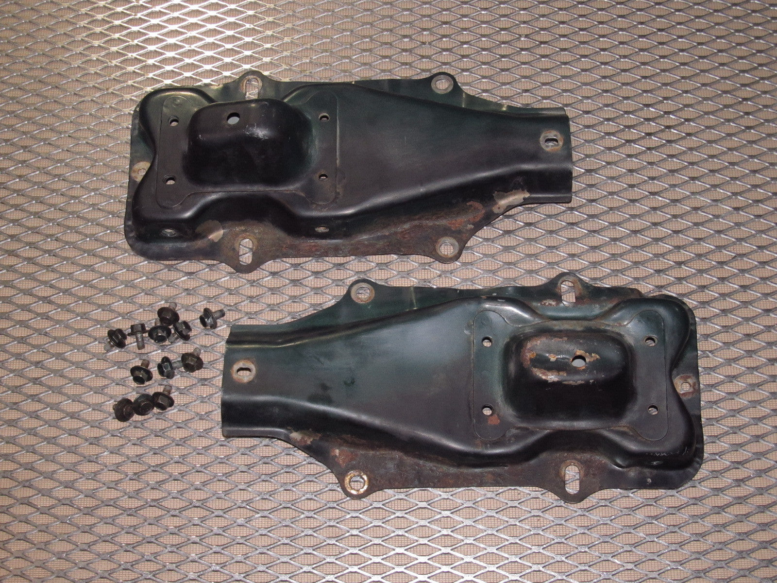 90 91 92 93 Mazda Miata OEM Front Bumper Reinforcement Bar Bracket