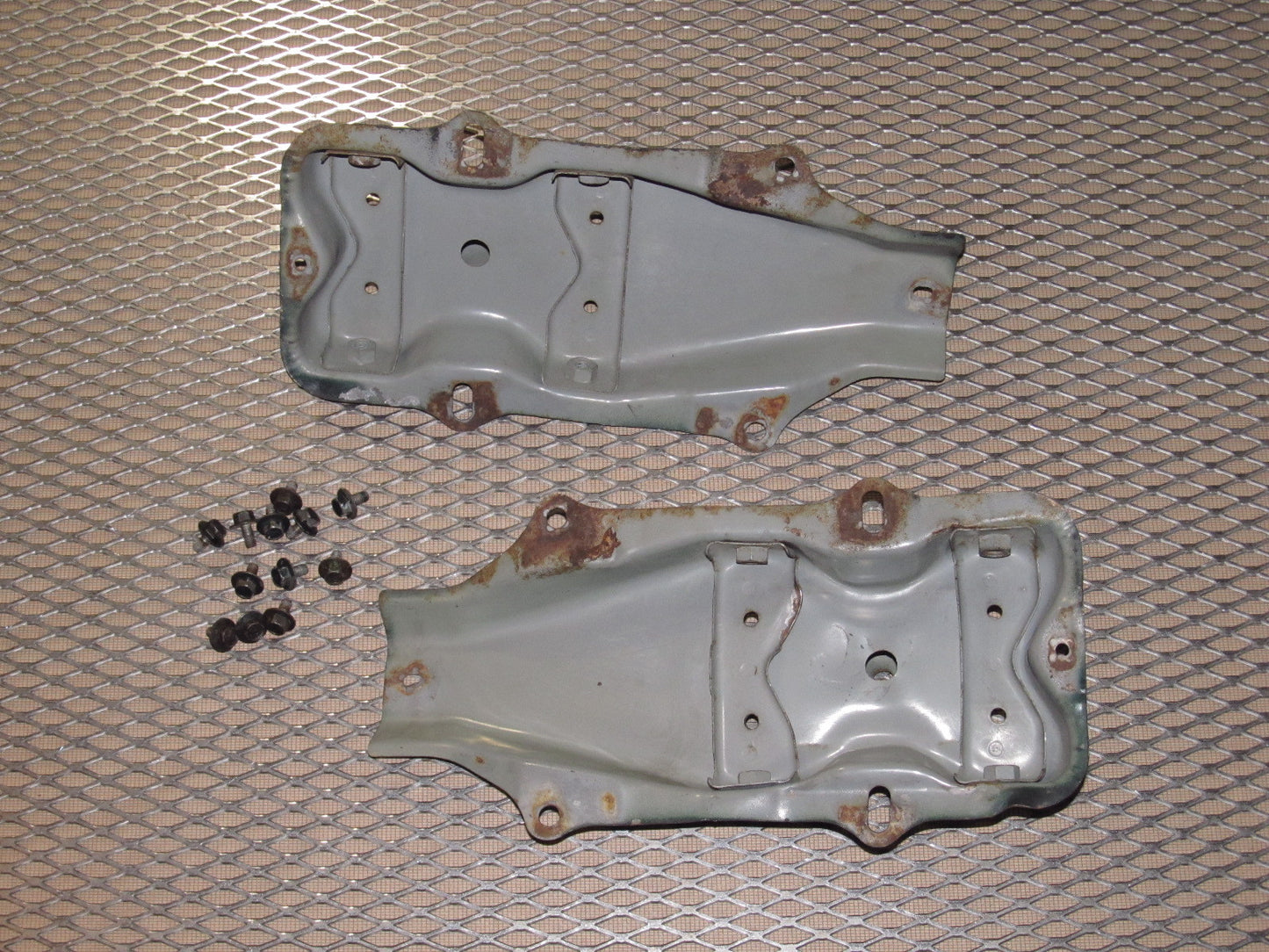 90 91 92 93 Mazda Miata OEM Front Bumper Reinforcement Bar Bracket