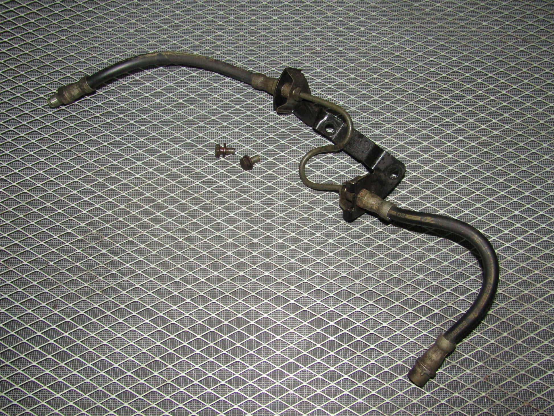 92 93 94 95 BMW 325 OEM Rear Brake Hose & Line - Right