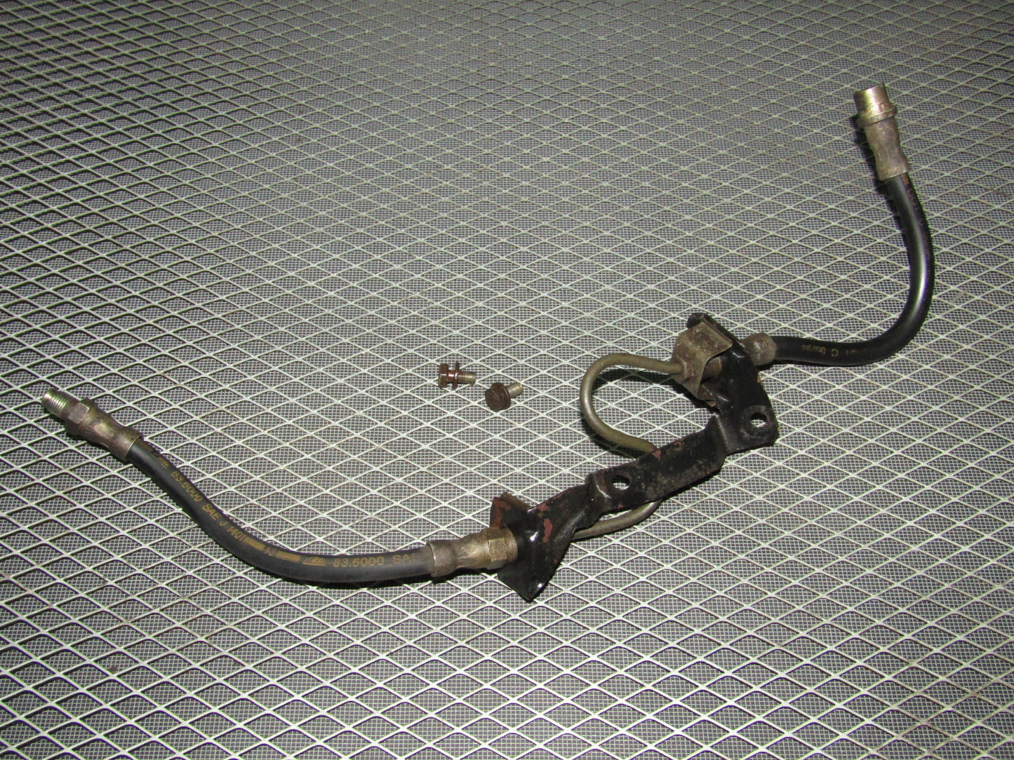 92 93 94 95 BMW 325 OEM Rear Brake Hose & Line - Right