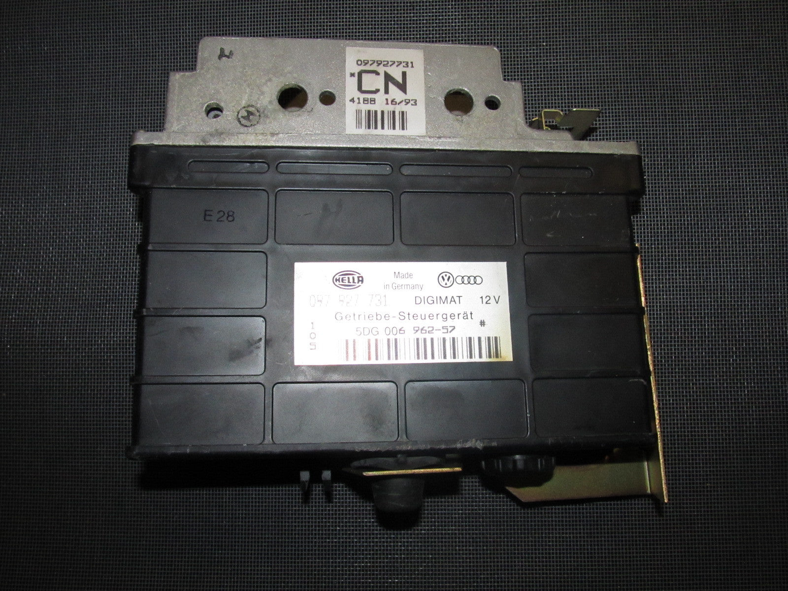 91 92 93 94 95 Audi 80 90 OEM TCU Transmission Computer 097 927 731