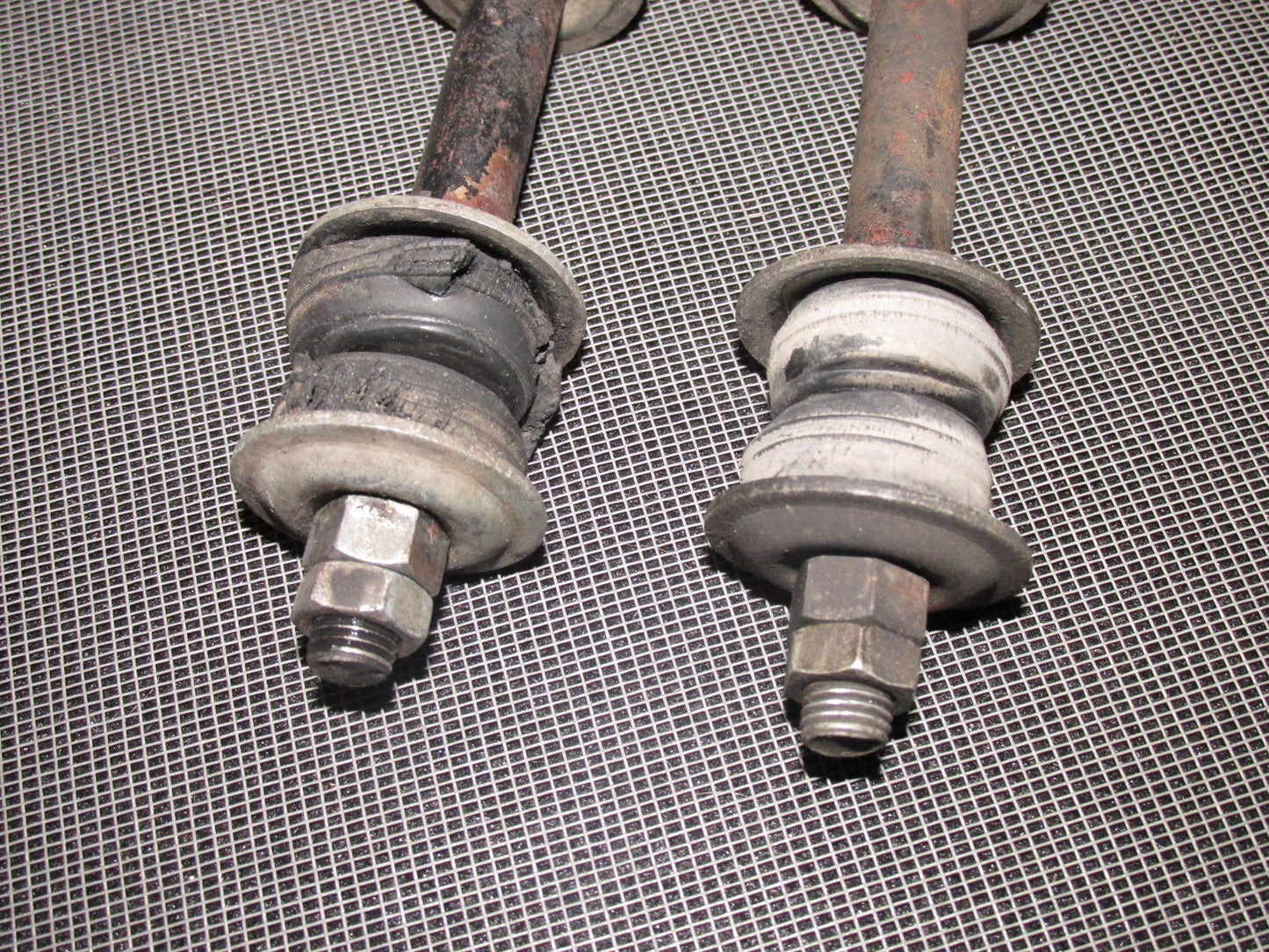 84 85 Mazda RX7 OEM 13B Front Stabilizer Link - Set