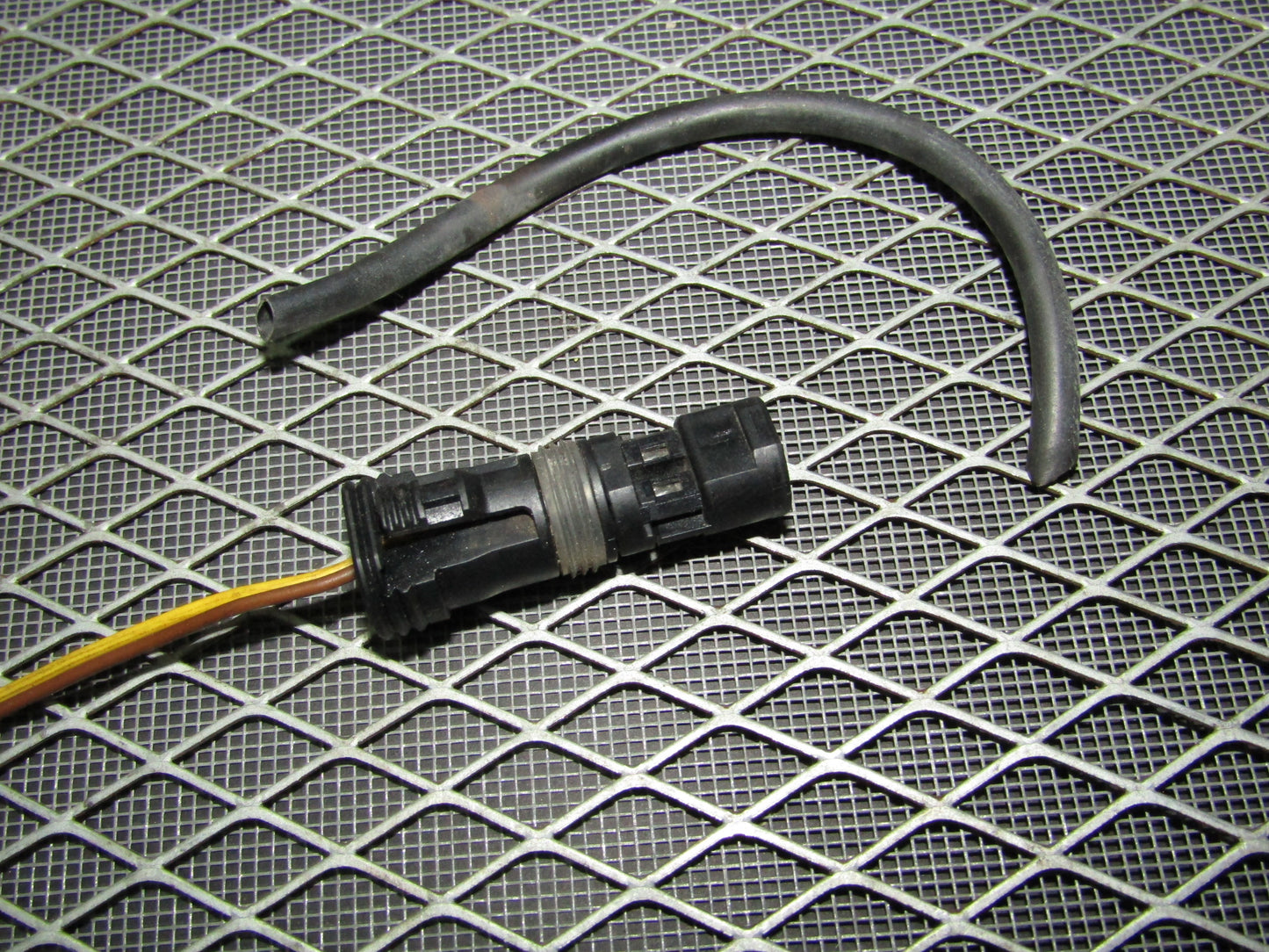 92 93 94 95 BMW 325 OEM Rear Brake Pad Sensor Pigtail Harness - Right