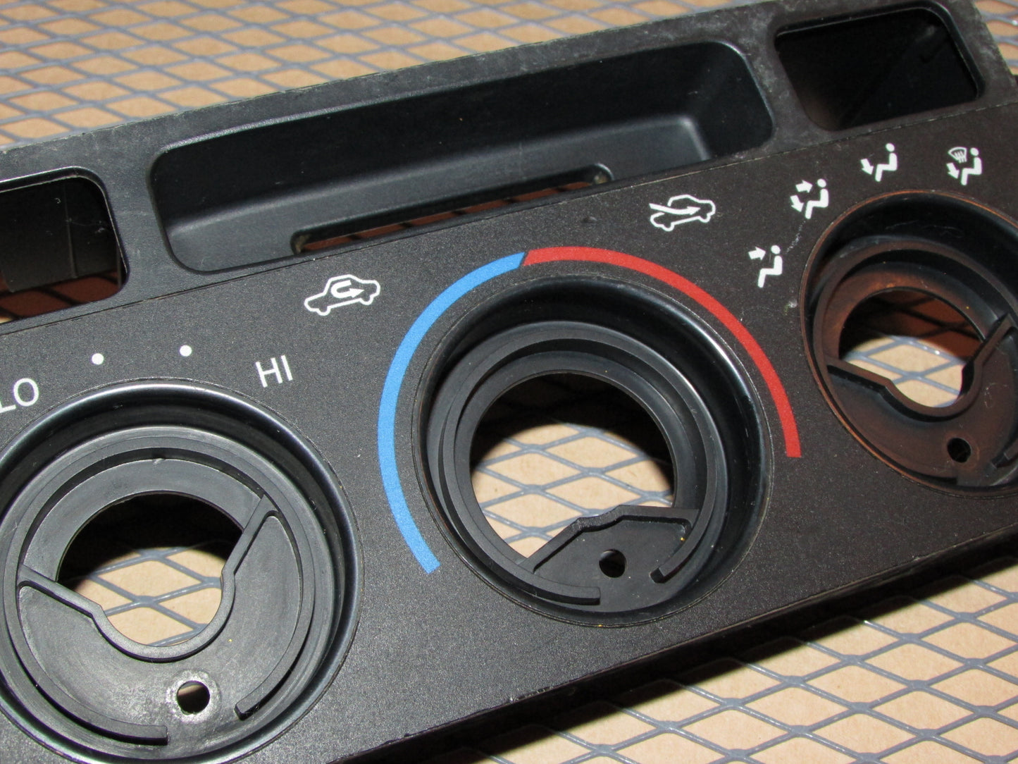 97 98 99 Toyota Camry OEM Temperature Climate Control Face Cover Plate Panel