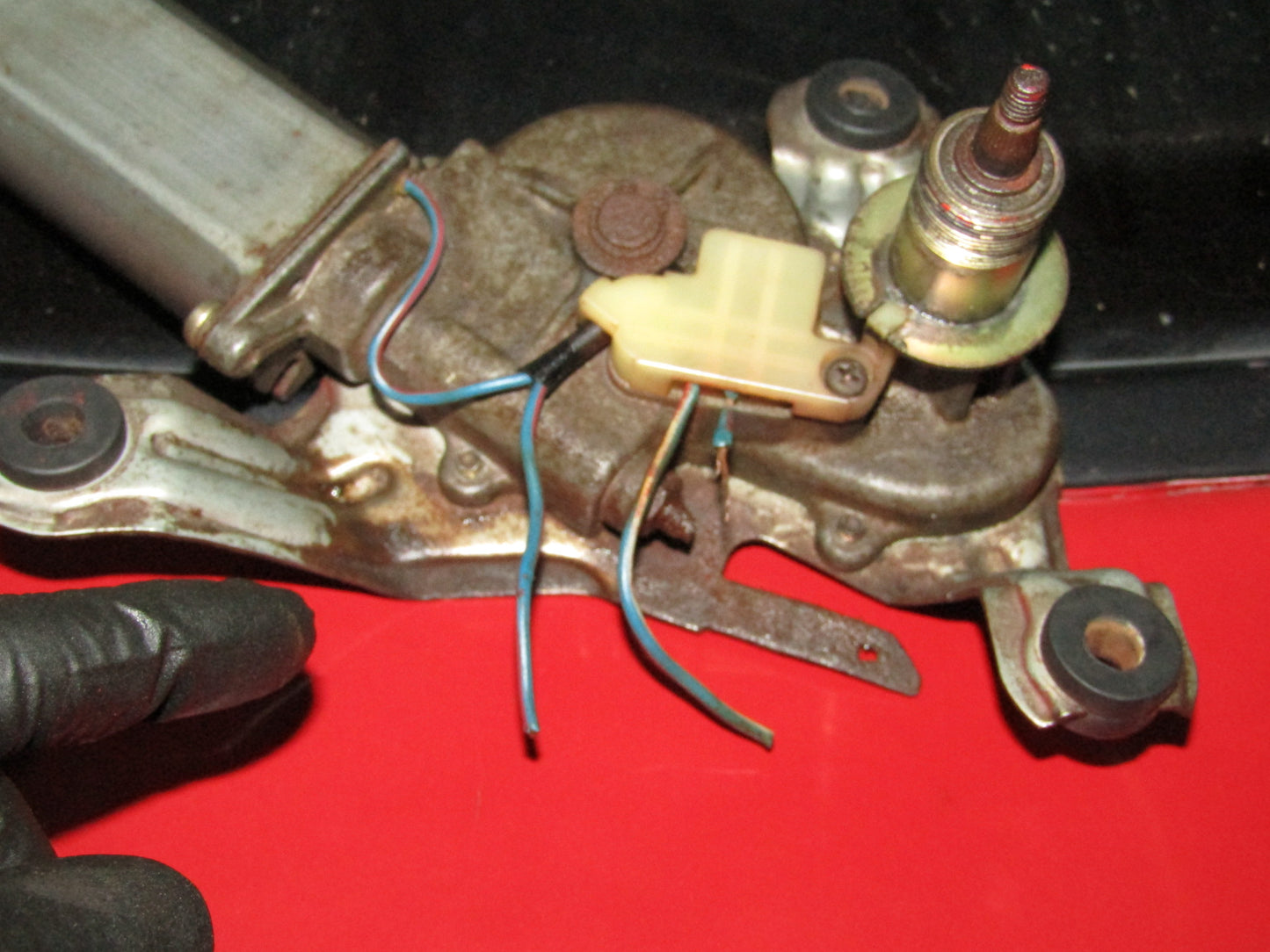 94 95 96 97 Mitsubishi 3000GT OEM Rear Wiper Motor