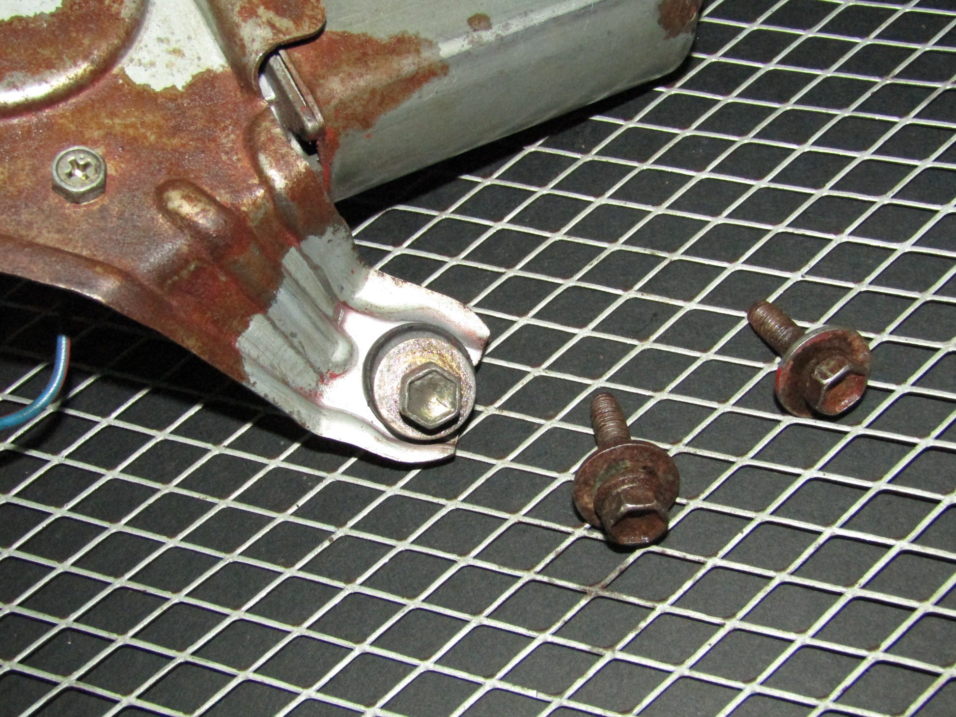 94-97 Mitsubishi 3000GT OEM Rear Wiper Motor Mounting Bolts