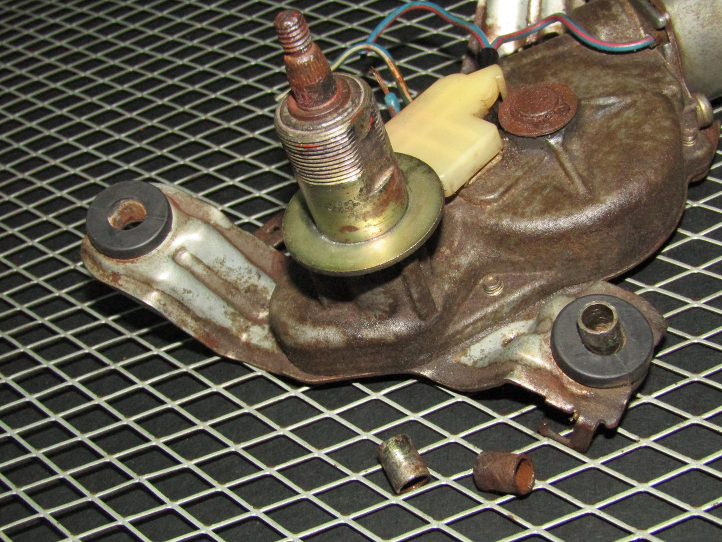 94-97 Mitsubishi 3000GT OEM Rear Wiper Motor Mounting Sleeves