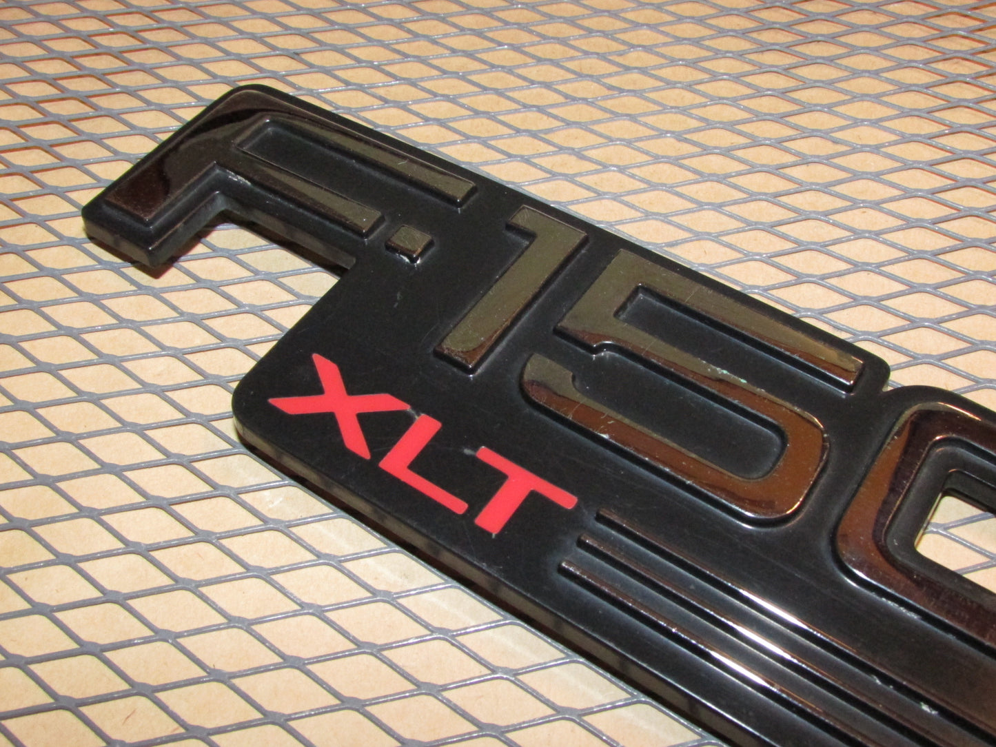 92 93 94 95 96 Ford F-150 OEM Front Fender XLT Emblem Badge