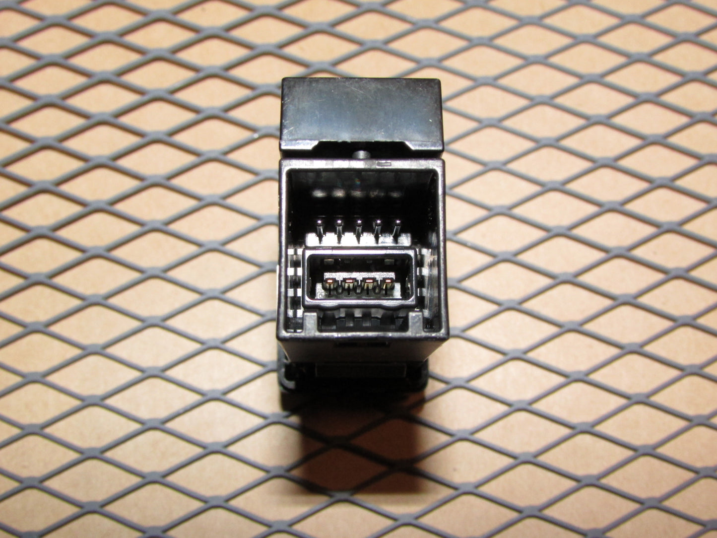13 14 15 16 Subaru BRZ OEM Aux & USB Port