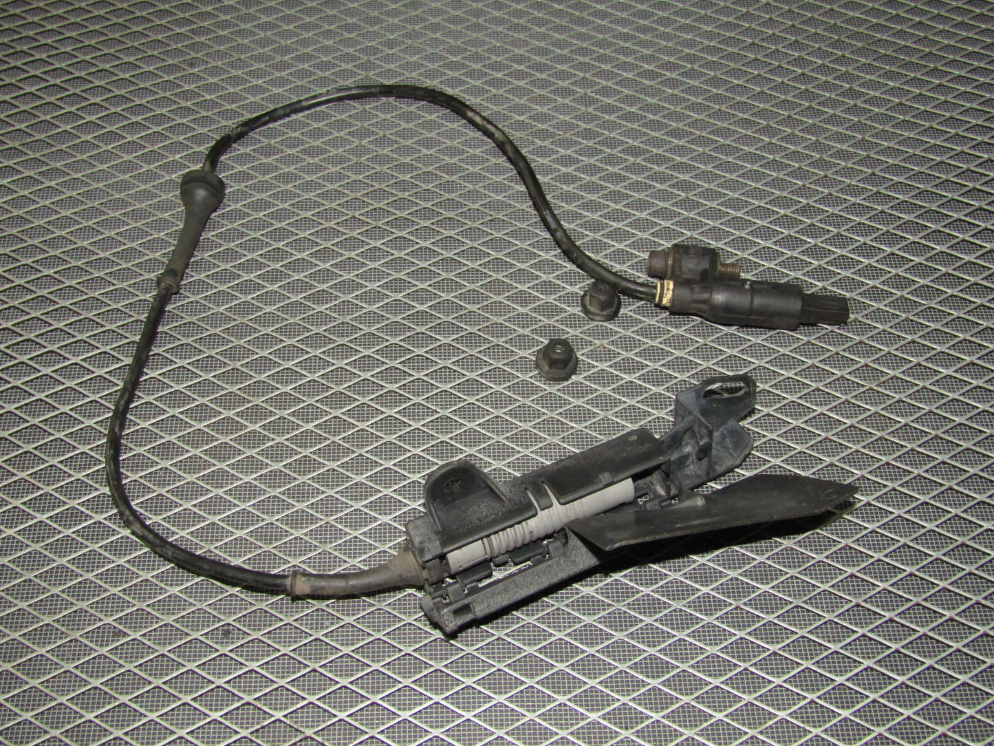 92 93 94 95 BMW 325 OEM Front Brake ABS Sensor - Right