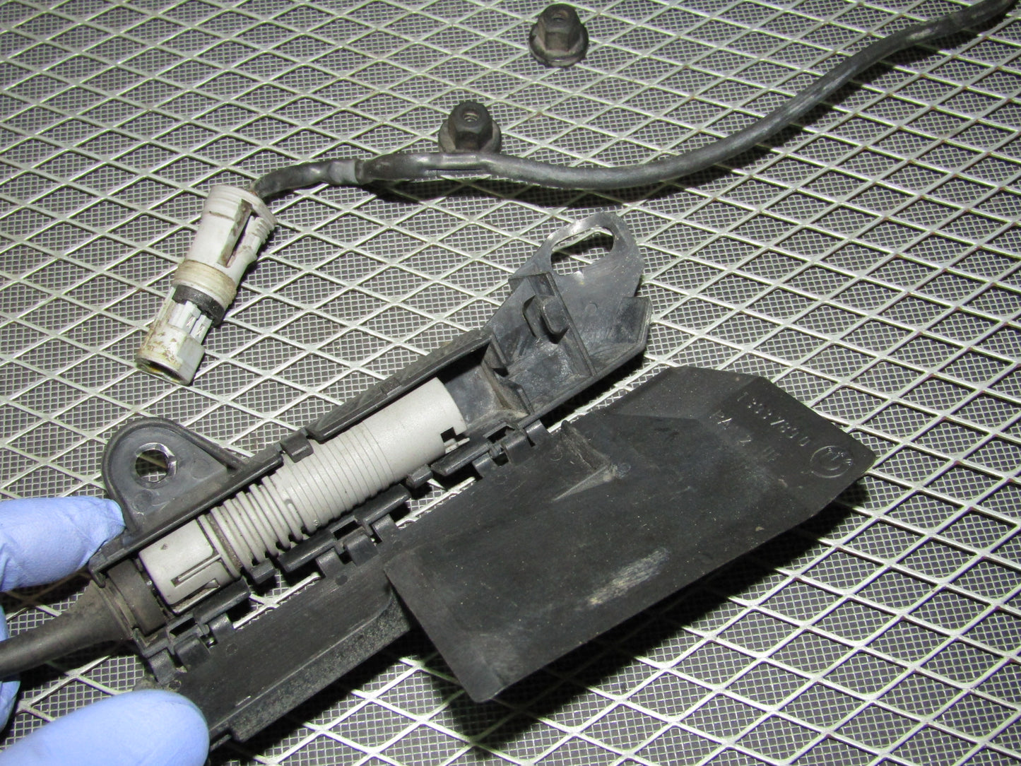 92 93 94 95 BMW 325 OEM Front Brake ABS Sensor - Right