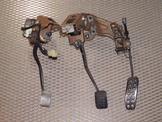 90 91 92 93 Mazda Miata OEM Pedals Assembly - M/T