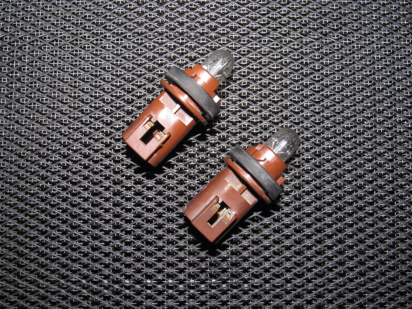 90 91 92 93 94 95 96 Nissan 300zx OEM Side Marker Bulb Socket - Rear