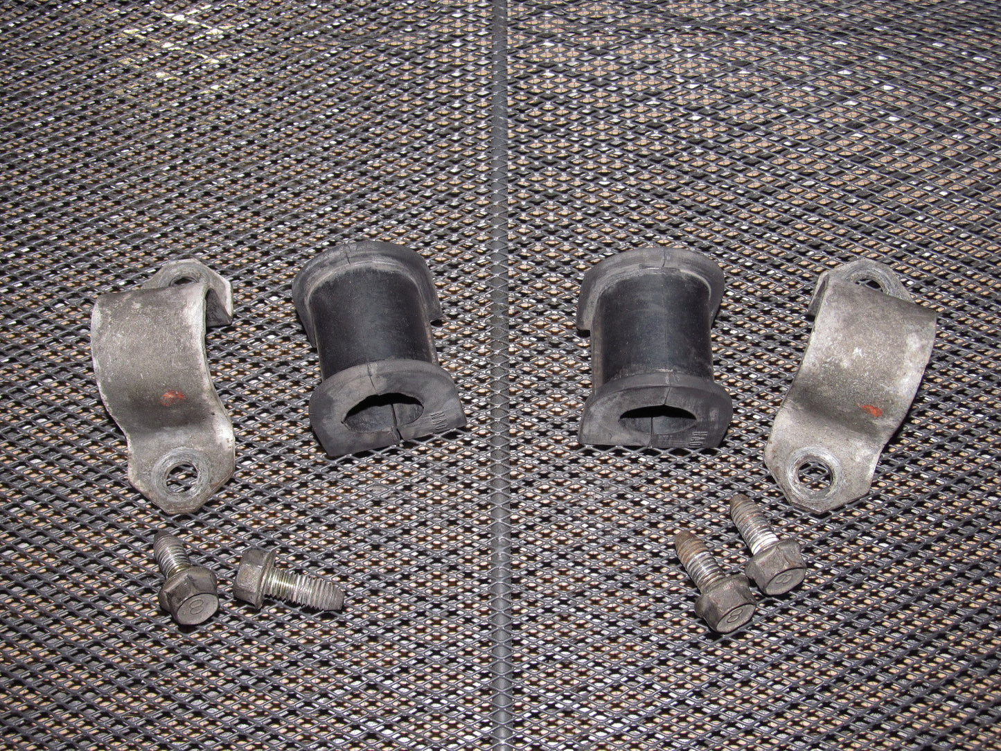 90 91 92 93 Mazda Miata OEM Rear Stabilizer Mount