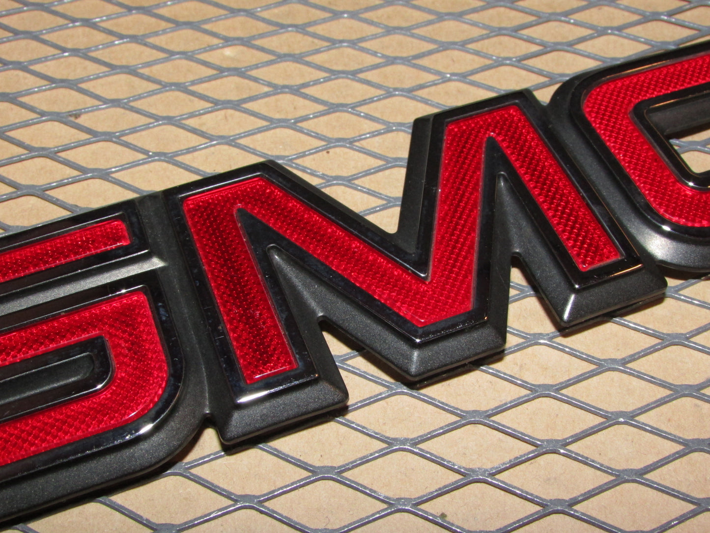 99 00 01 02 GMC Sierra OEM Rear Tailgate GMC Emblem Badge