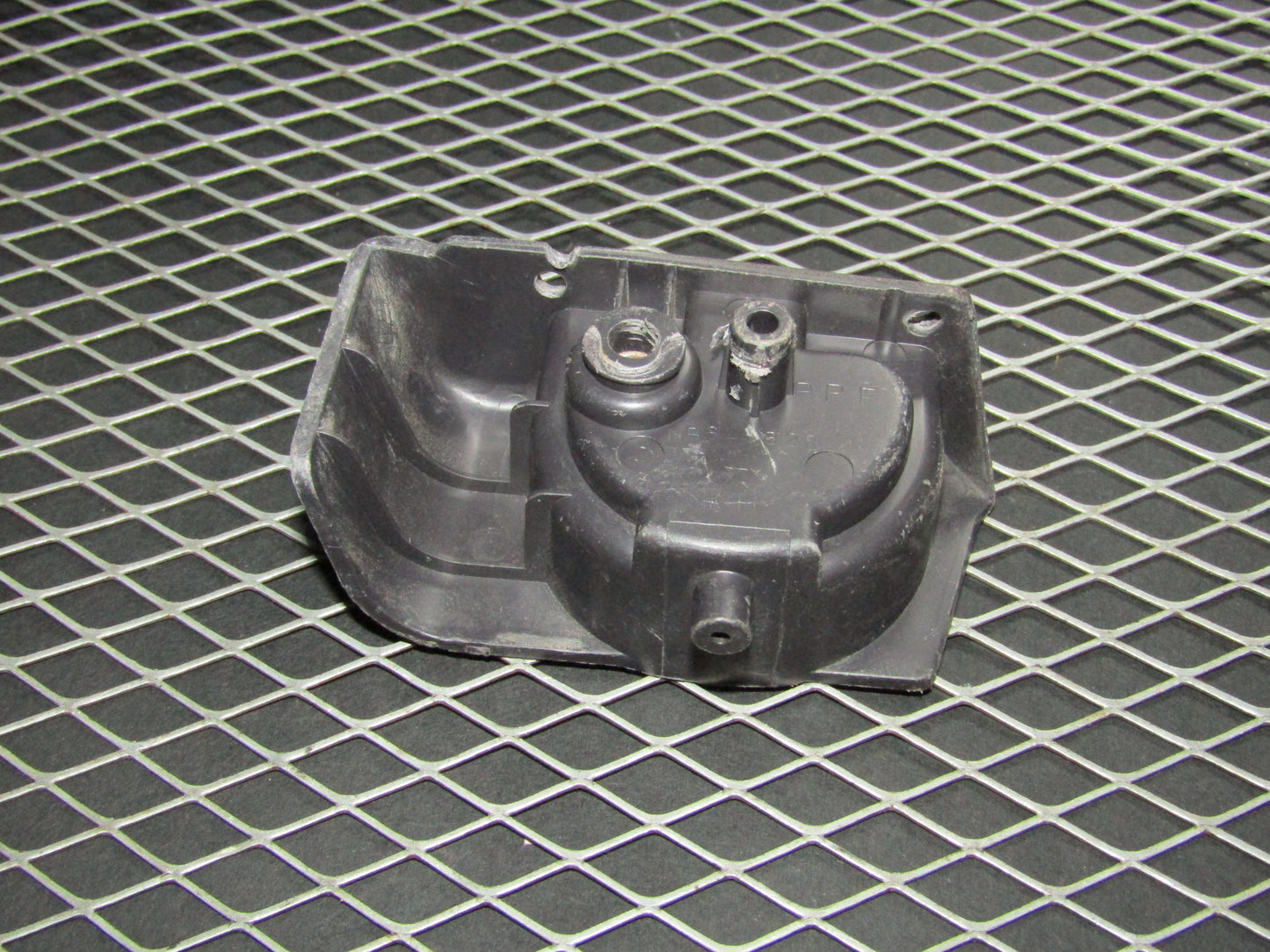 94 95 96 97 Mitsubishi 3000GT OEM Trunk Cover Roll Mount Holder - Right